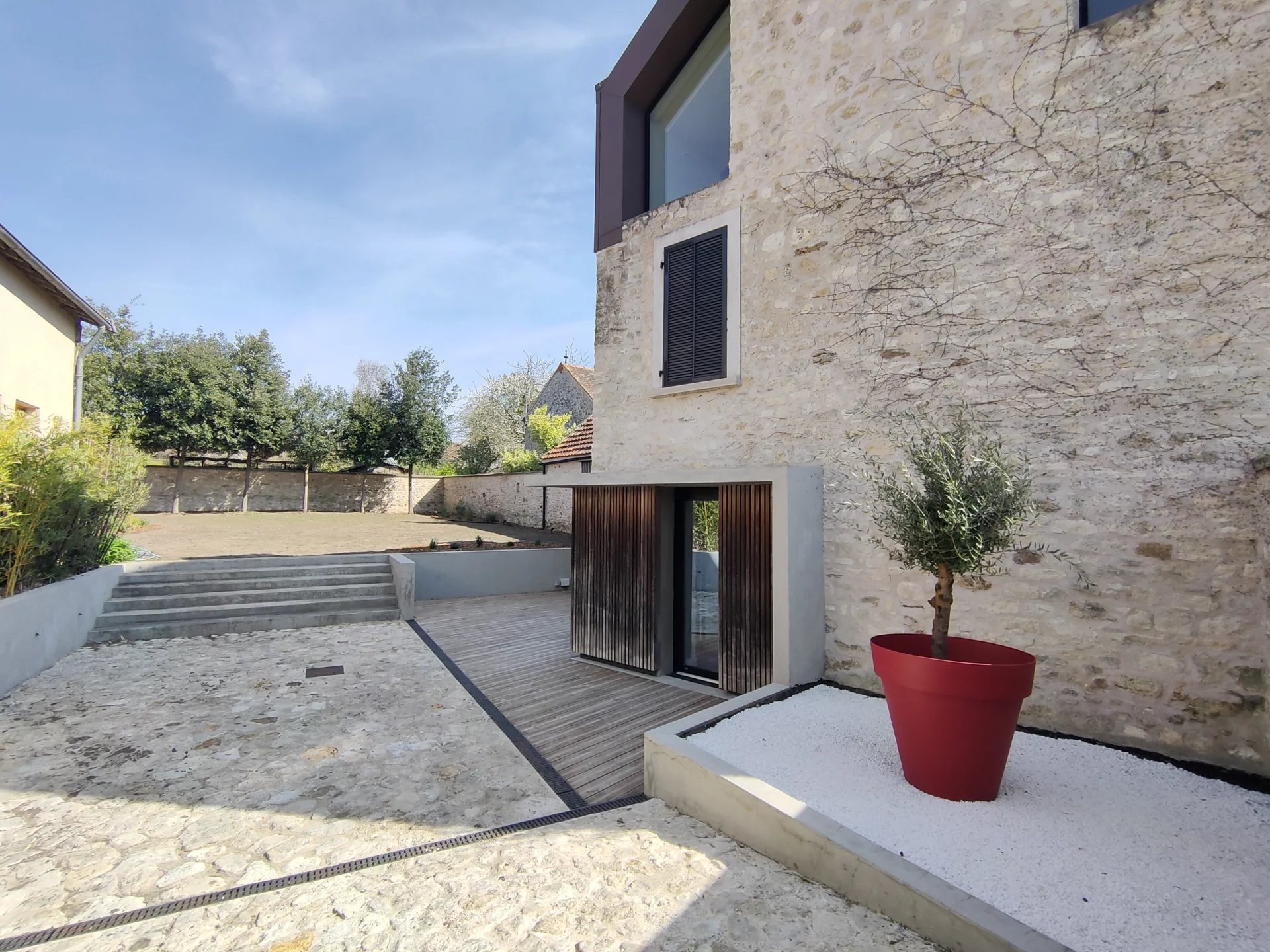 Maison Ancienne totalement rénovée à Crespières