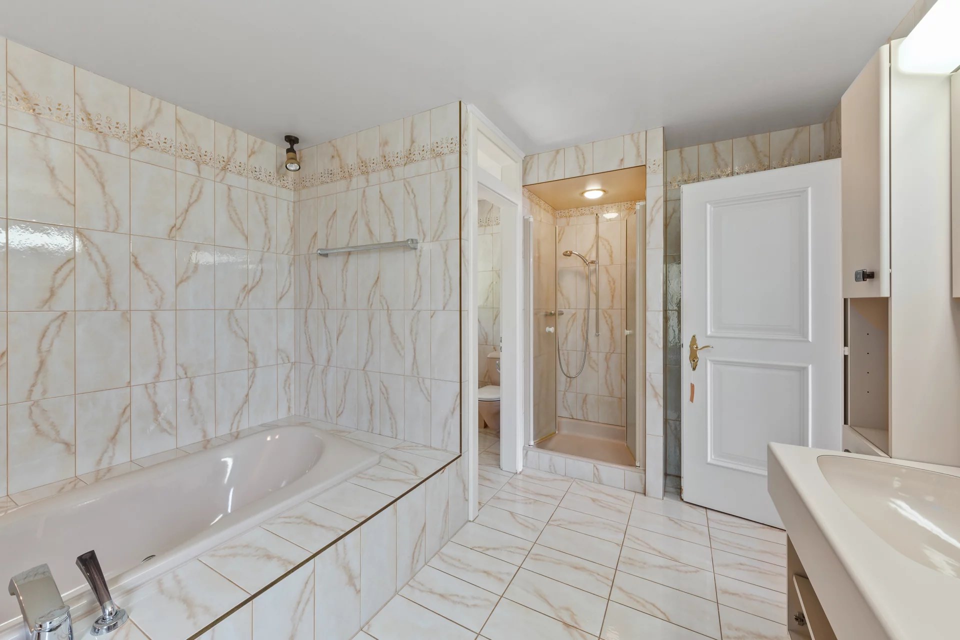 Calme et vue époustouflante sur le Lac !