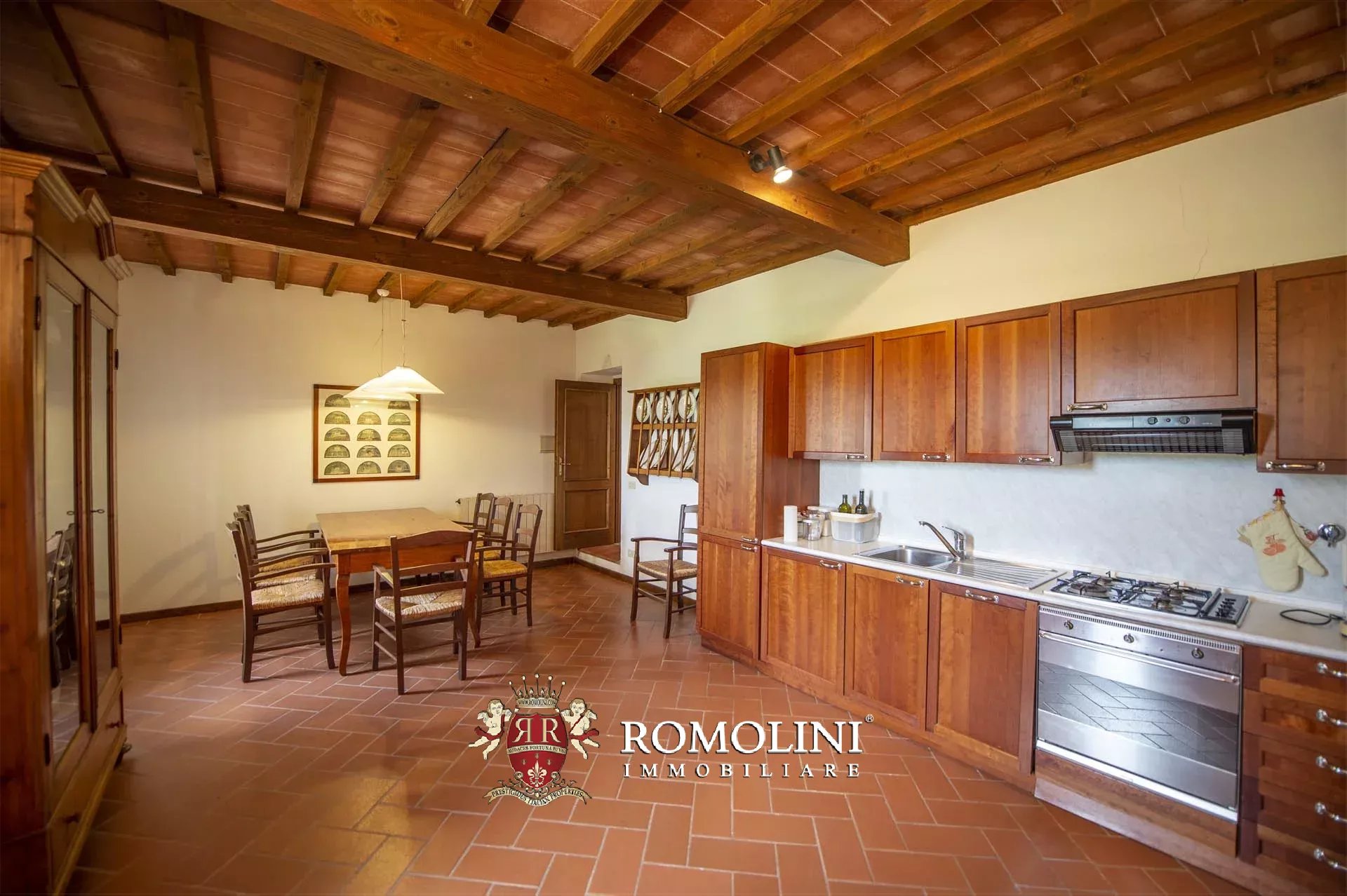 6 Bedroom Vineyard's Image 25
