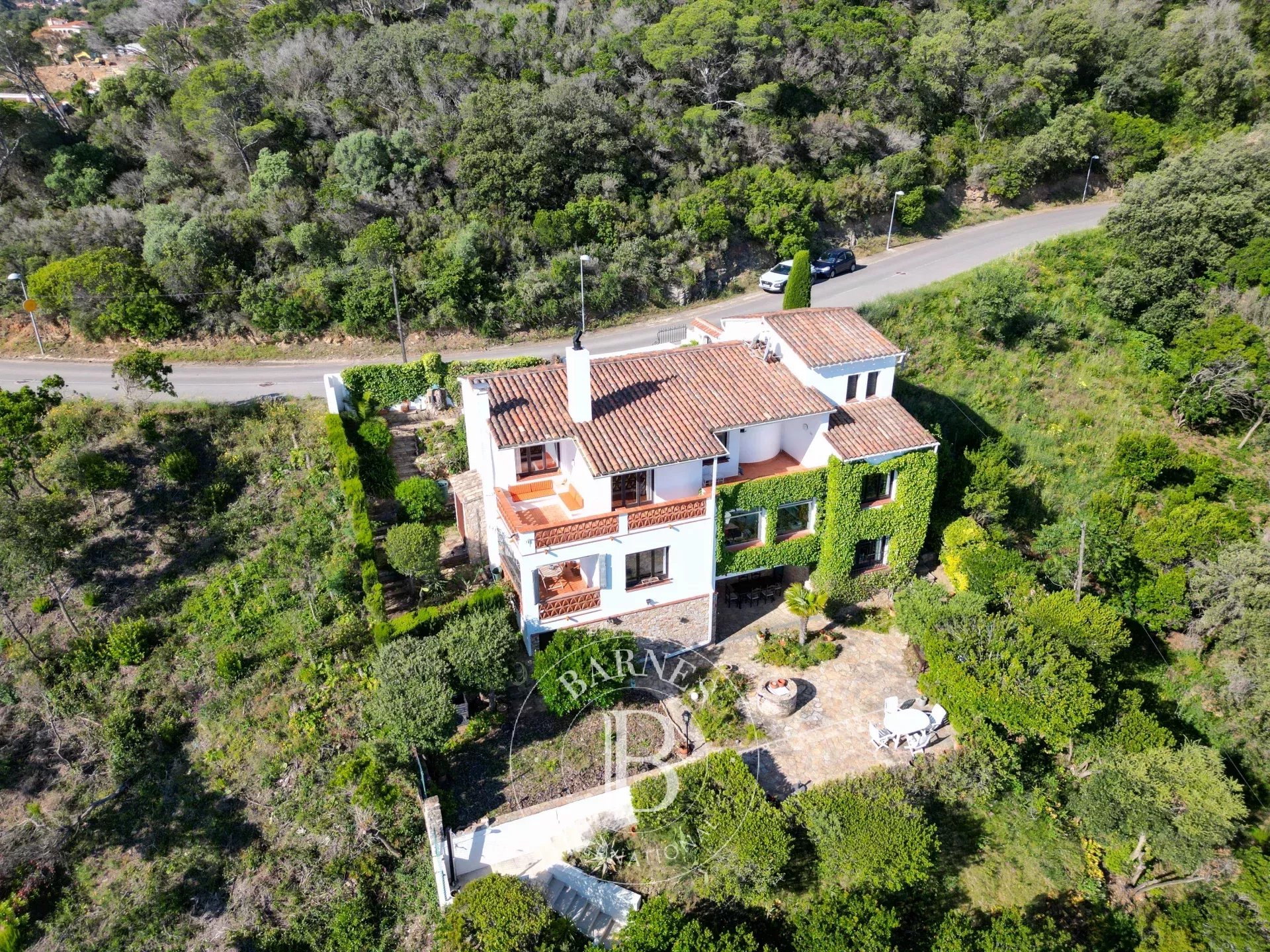 Charming contemporary villa in privileged location in Sa Riera, Costa Brava