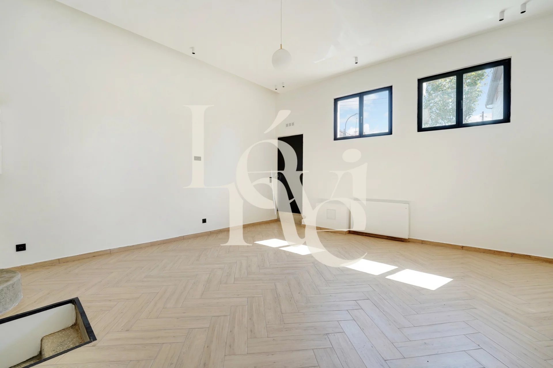 Loft Atypique / 85m2 - Villiers Barbusse