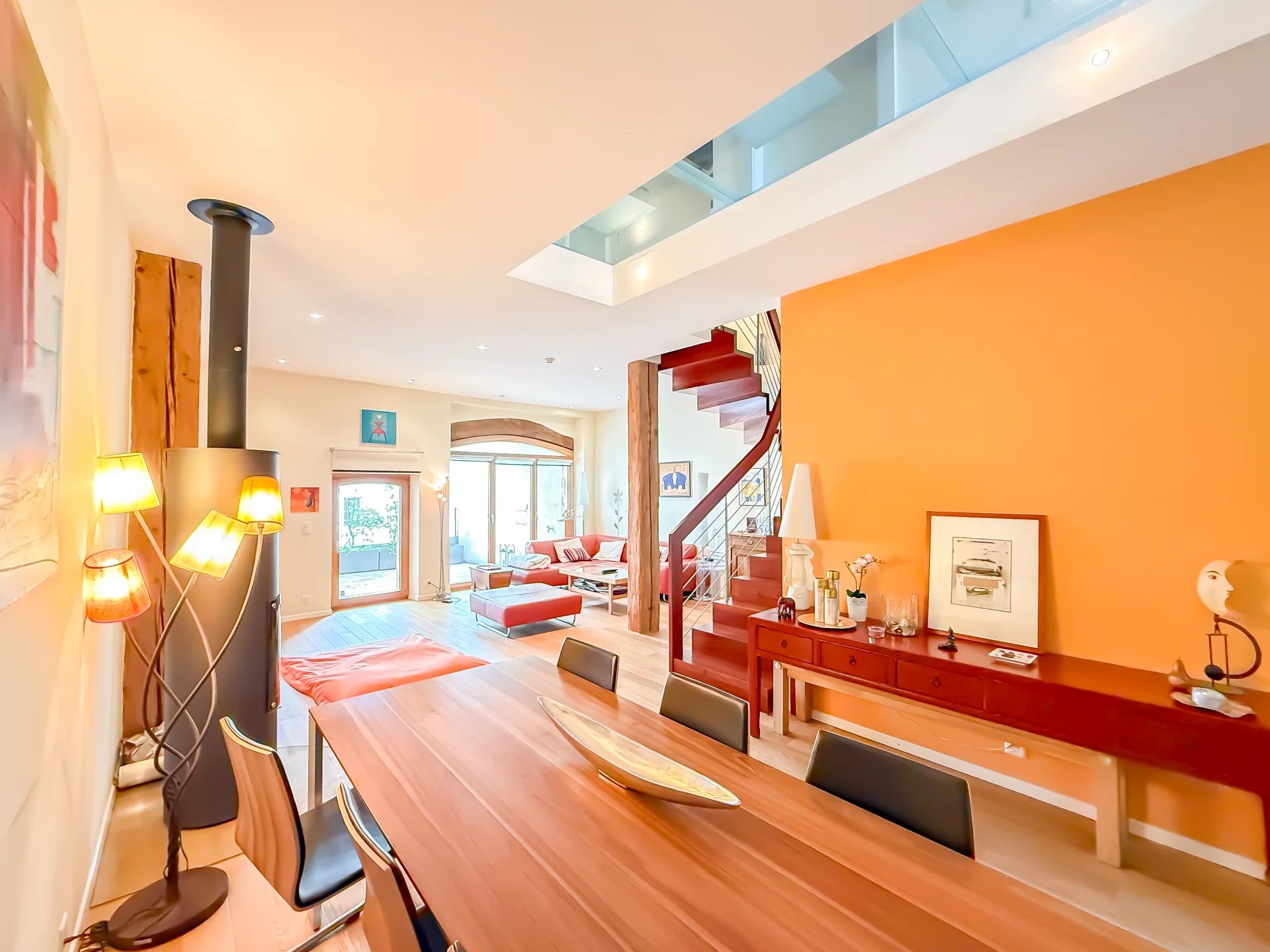 RARE ! Maison de caractère au cœur du vieux bourg !