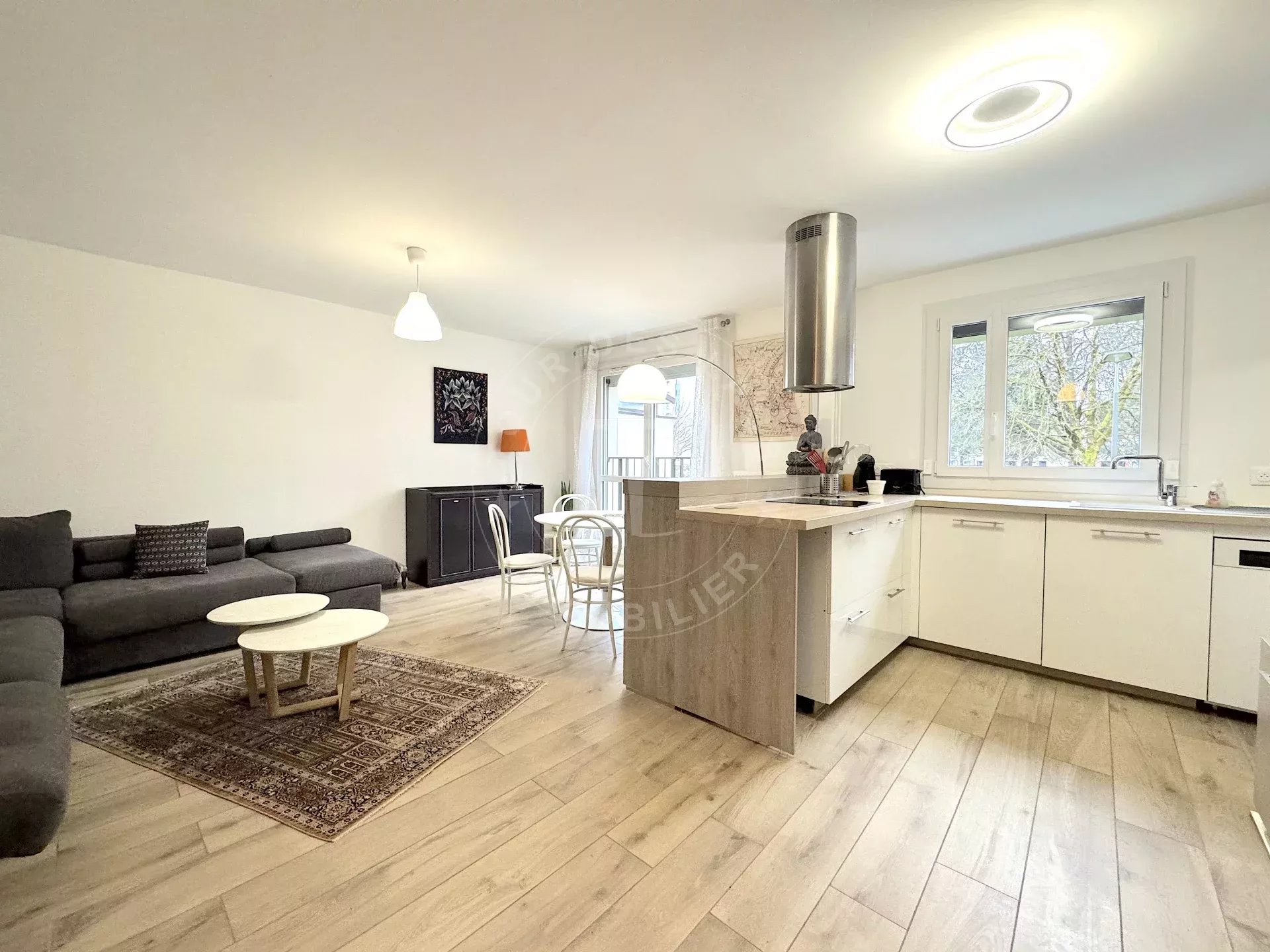 Agence immobilière de 