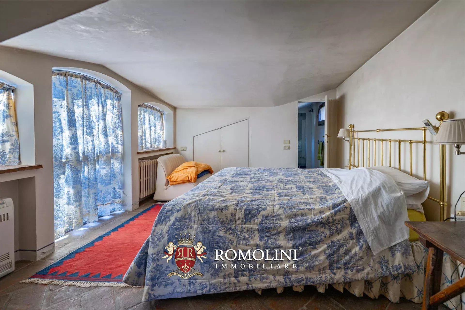 10 Bedroom Villa/Townhouse's Image 87