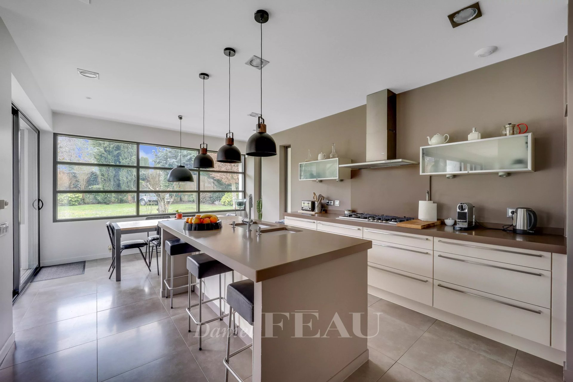 5 Bedroom Villa/Townhouse's Image 6