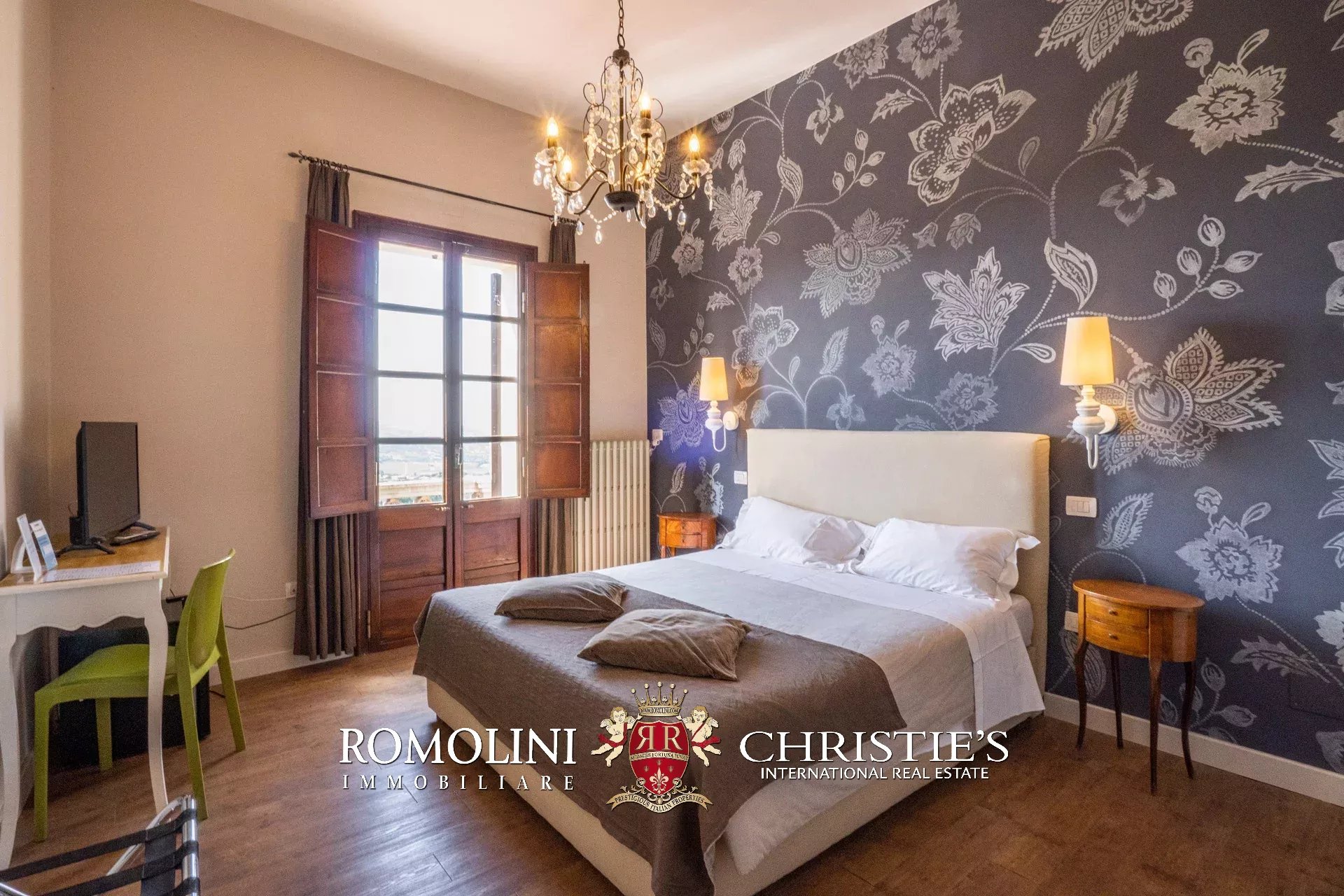 6 Bedroom Villa/Townhouse's Image 18