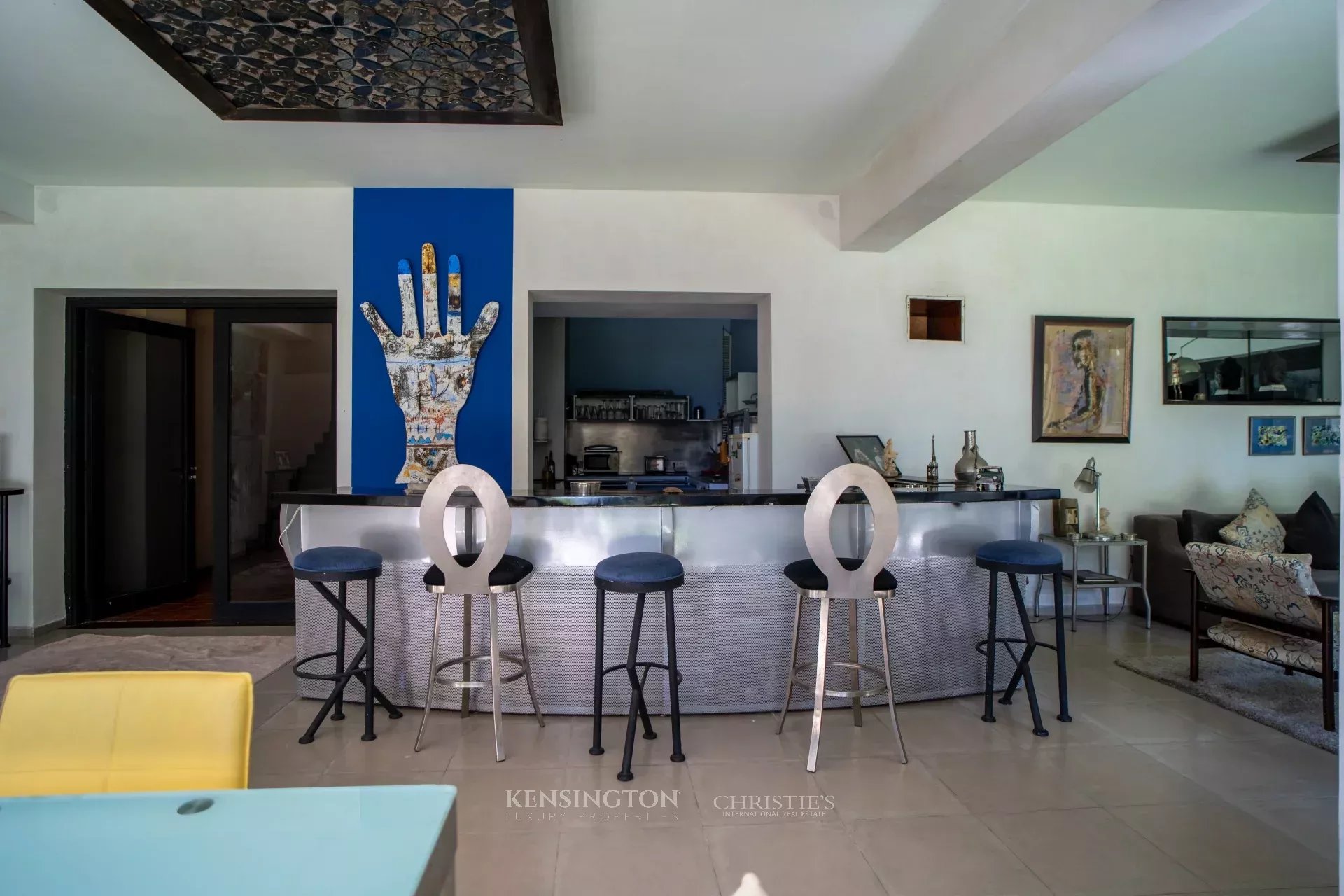 6 Bedroom Villa/Townhouse's Image 37
