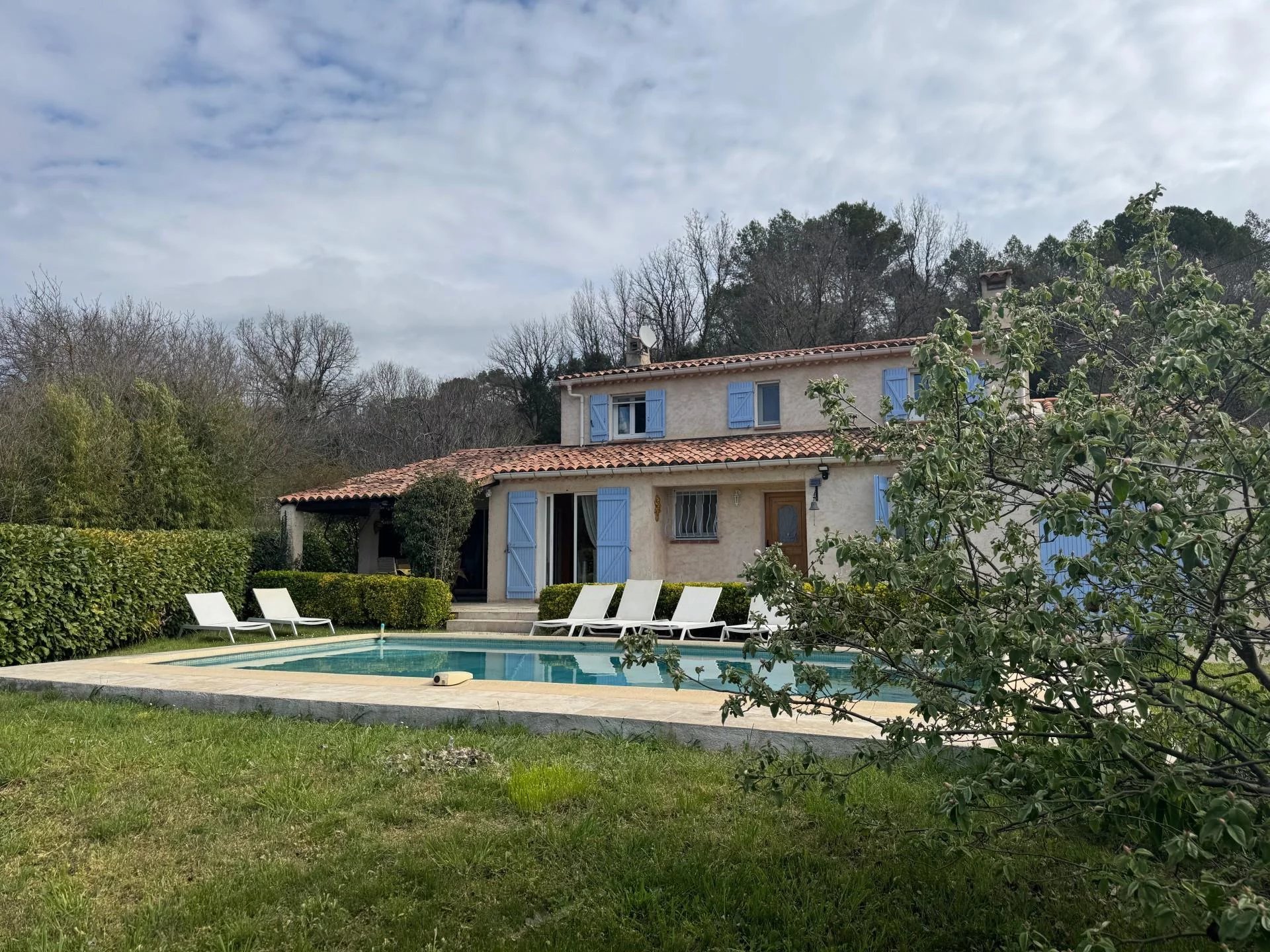 SUPERB ENTRECASTEAUX HOUSE 3 BEDROOMS