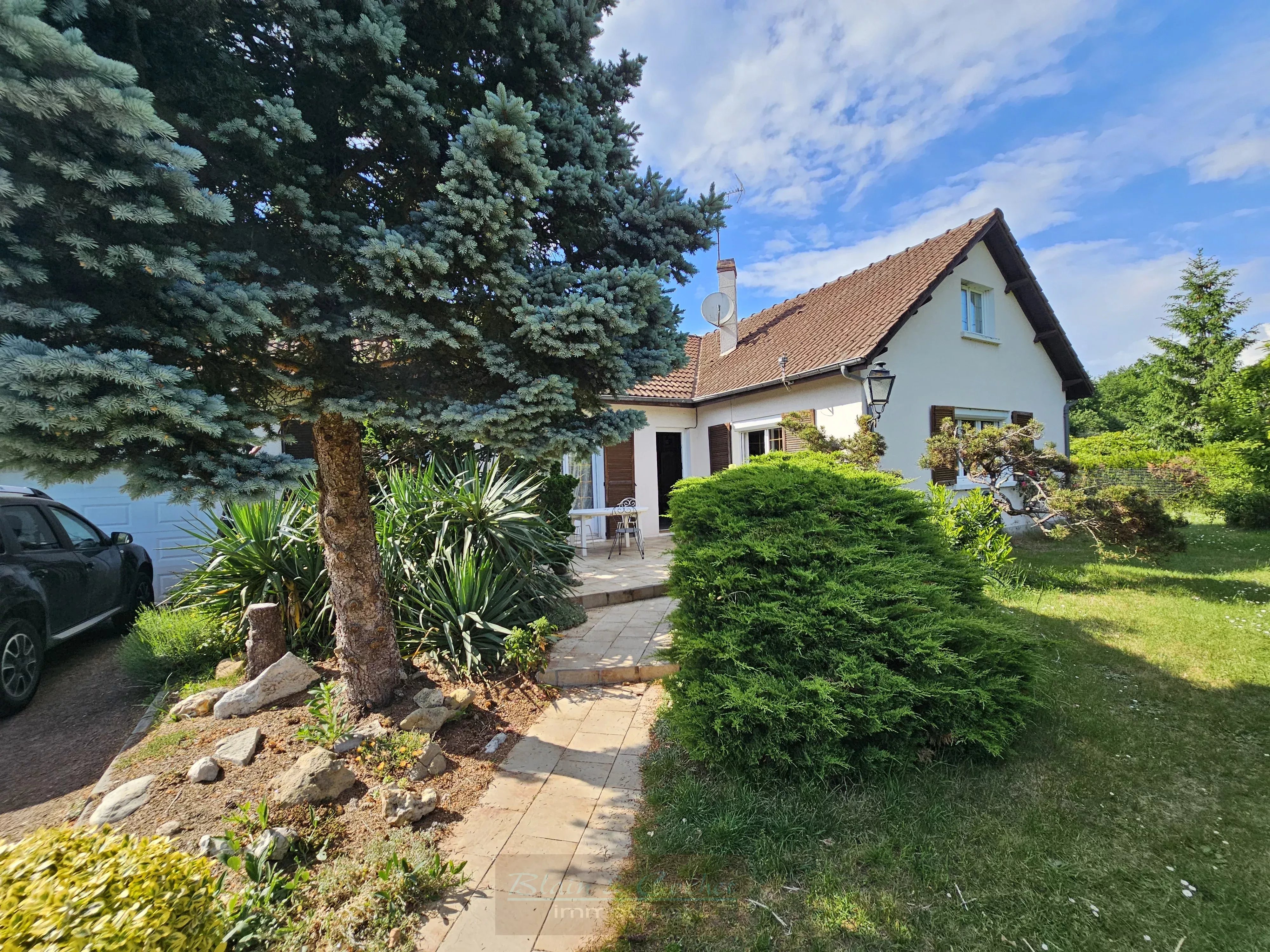 Agence immobilière de 