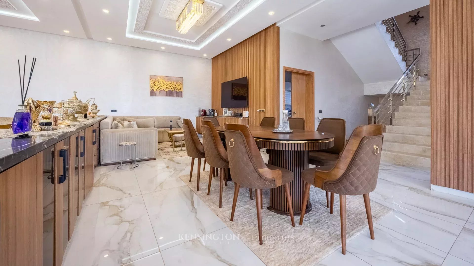 6 Bedroom Villa/Townhouse's Image 9