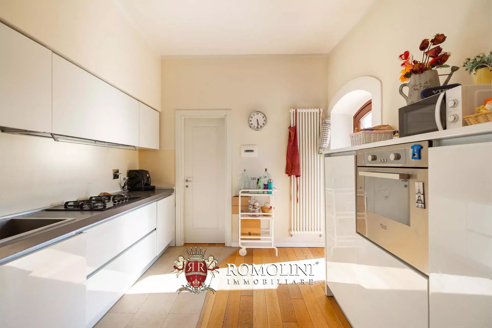 14 Bedroom Vineyard's Image 24