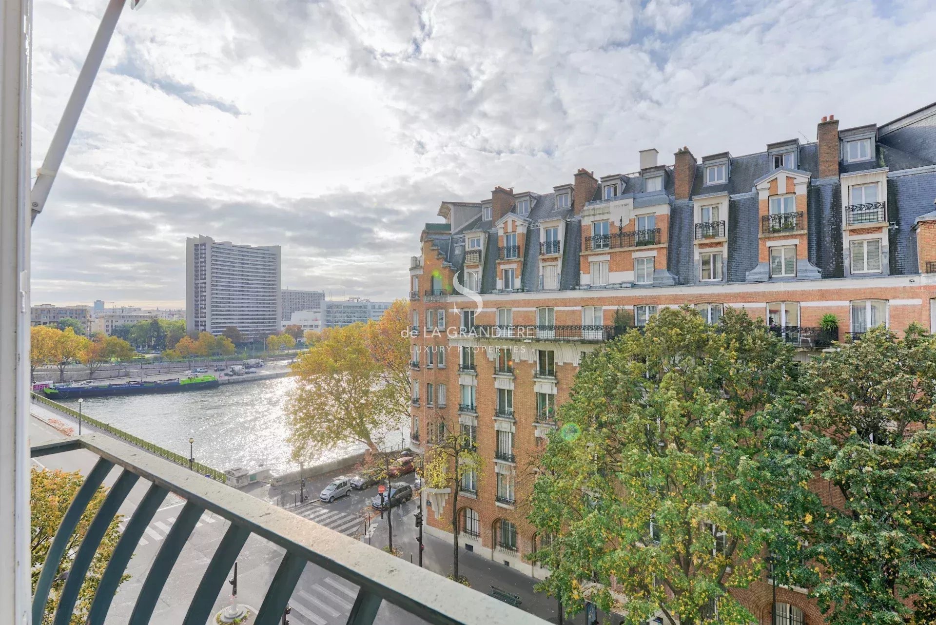 Paris 16ème - rue de l'Amiral Cloué - 87m2