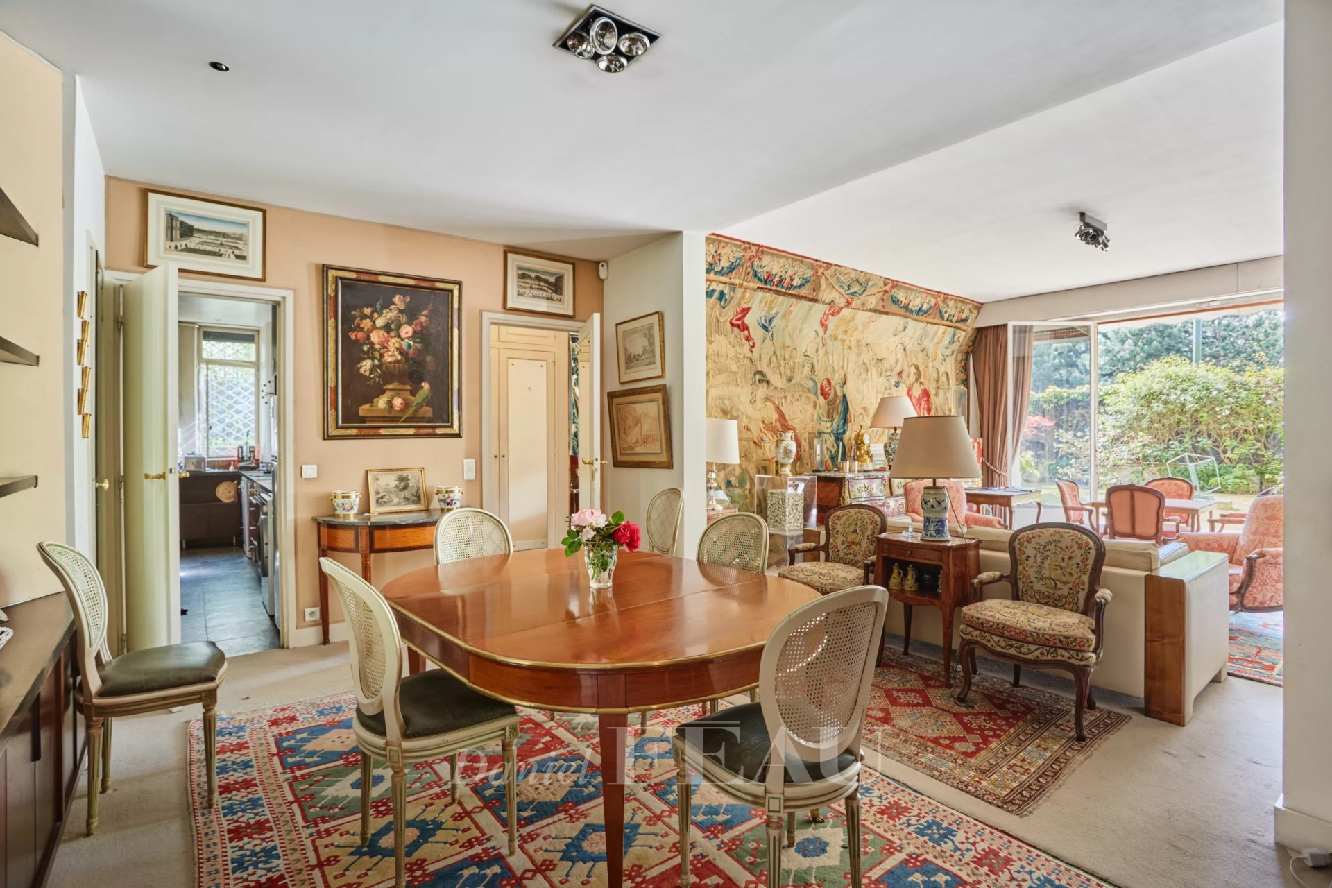 2 Bedroom Apartment/Flat's Image 8