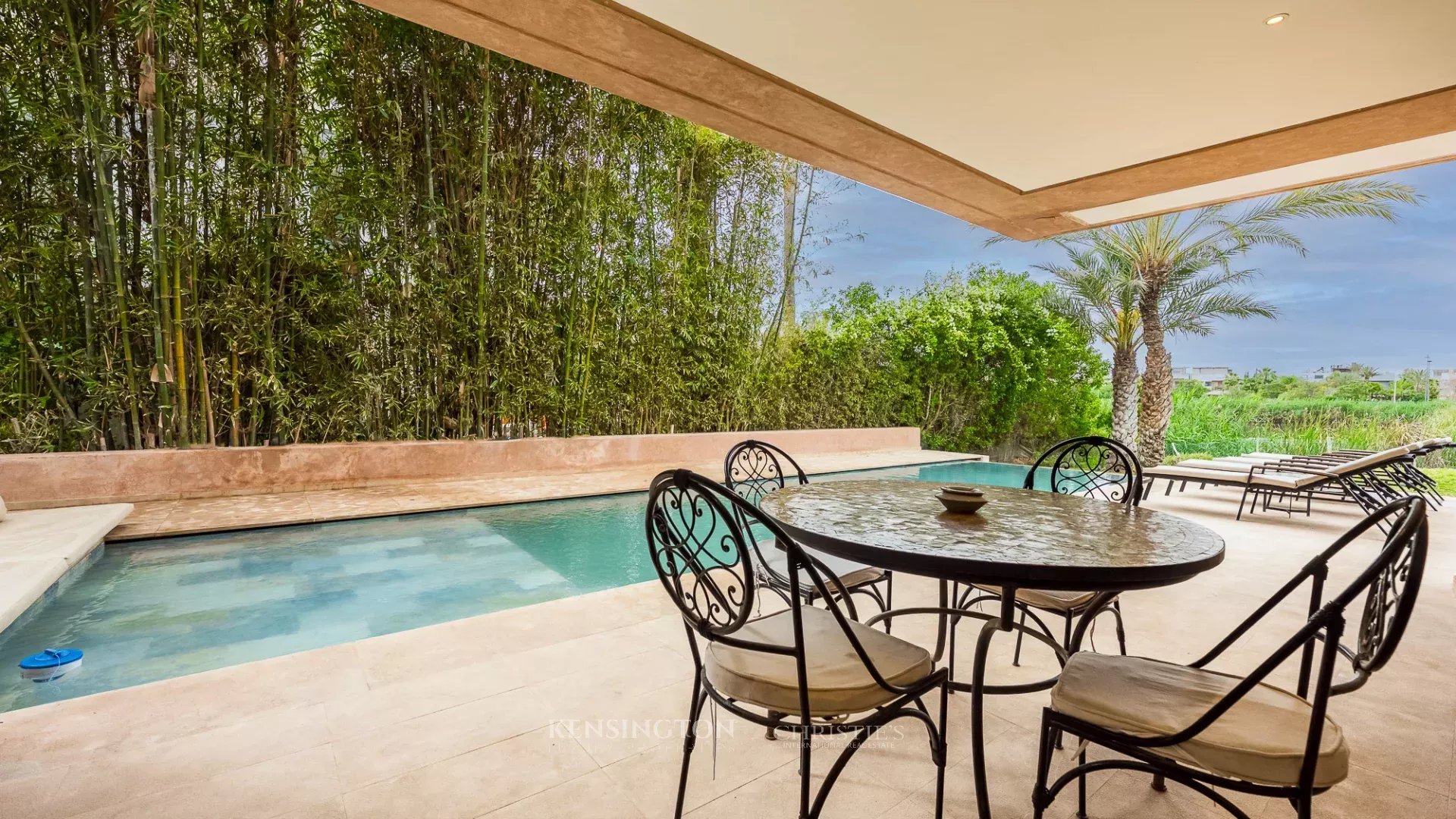 4 Bedroom Villa/Townhouse's Image 17