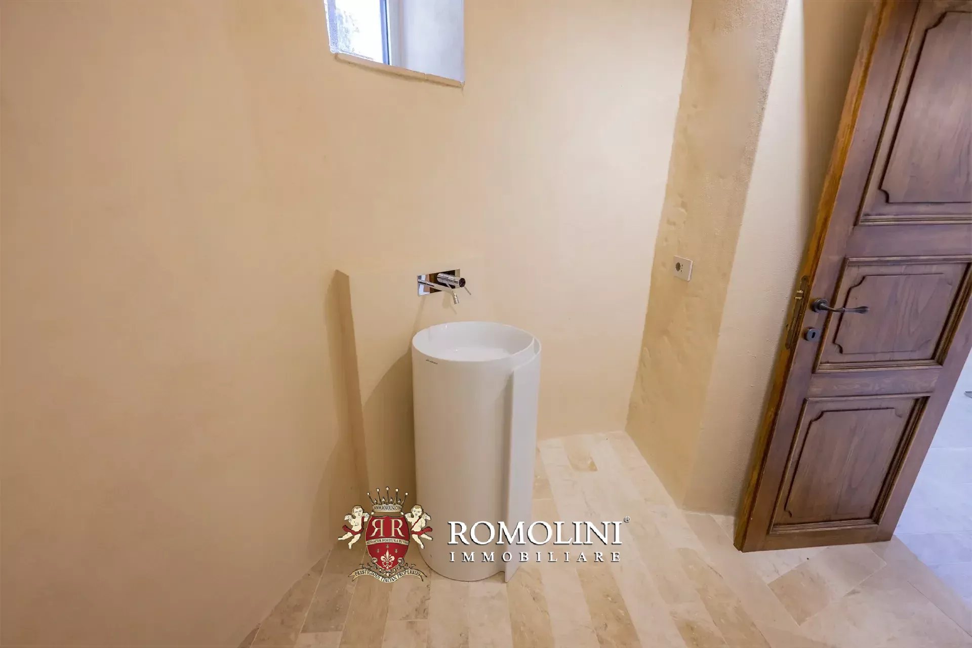 4 Bedroom Villa/Townhouse's Image 40