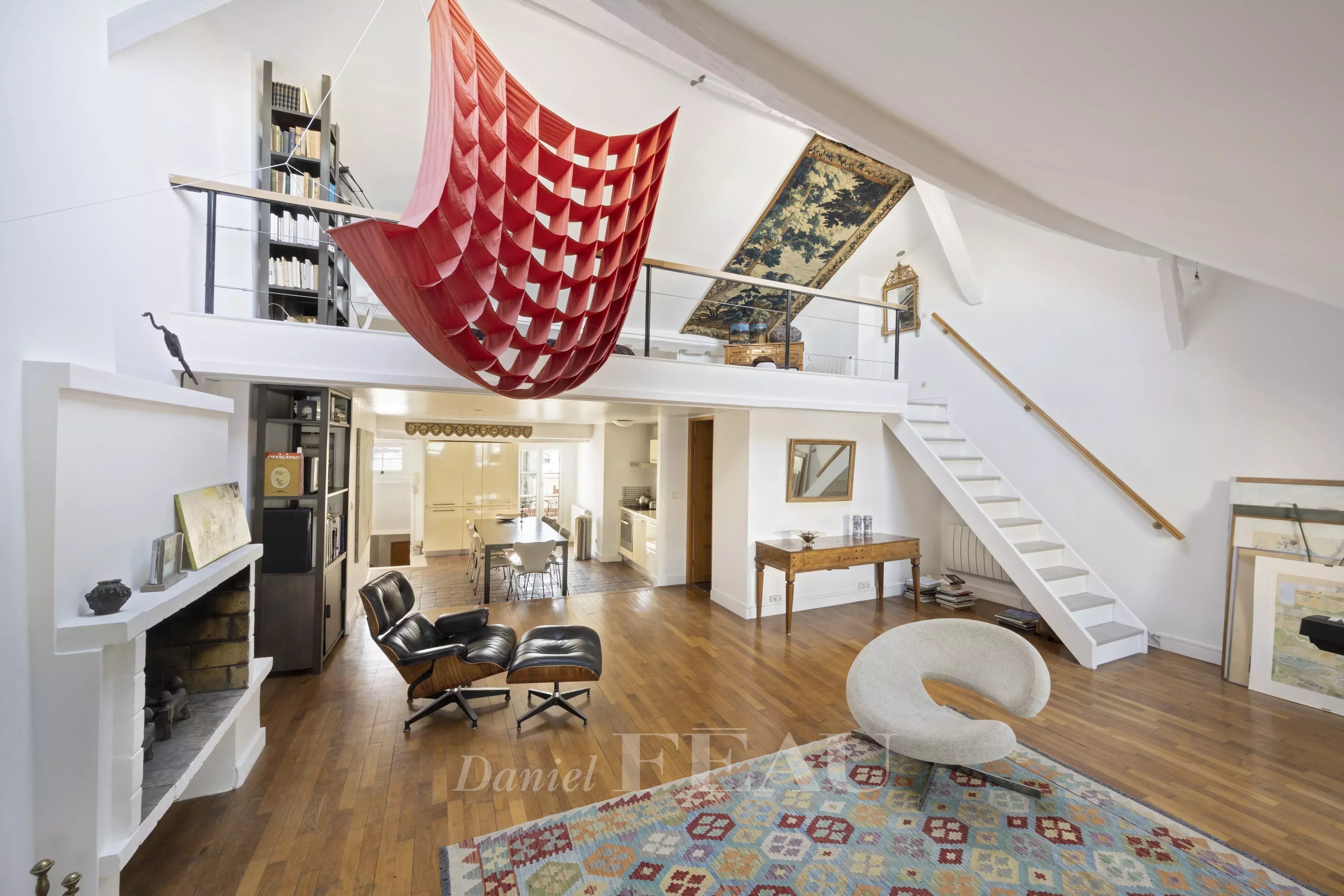 Sale Apartment Paris 4th