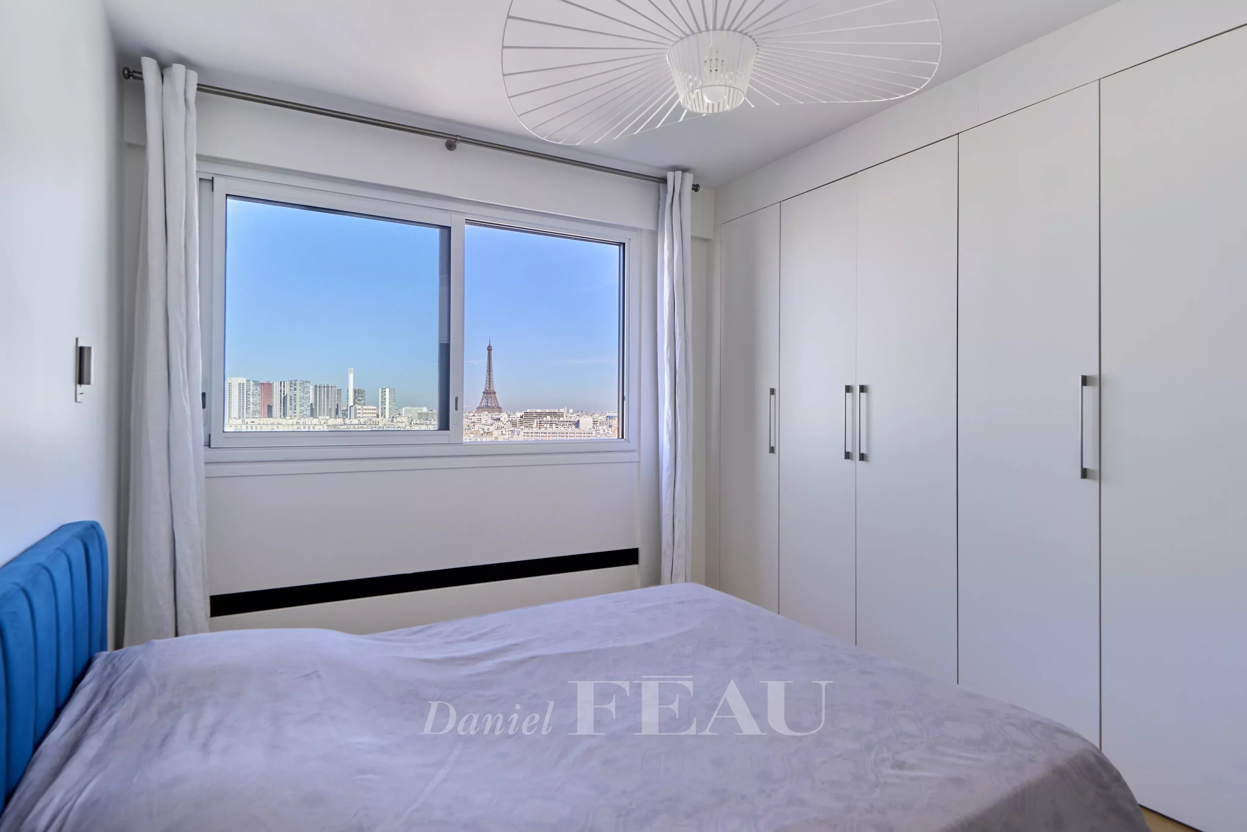 Sale Apartment Paris 15th