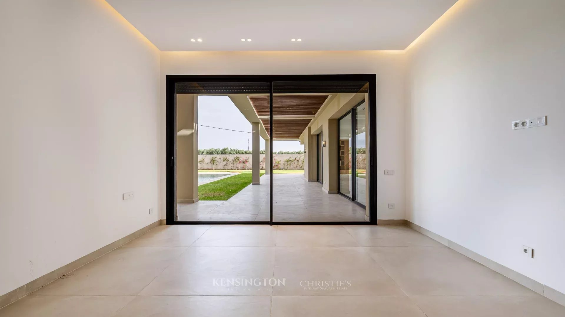 4 Bedroom Villa/Townhouse's Image 31