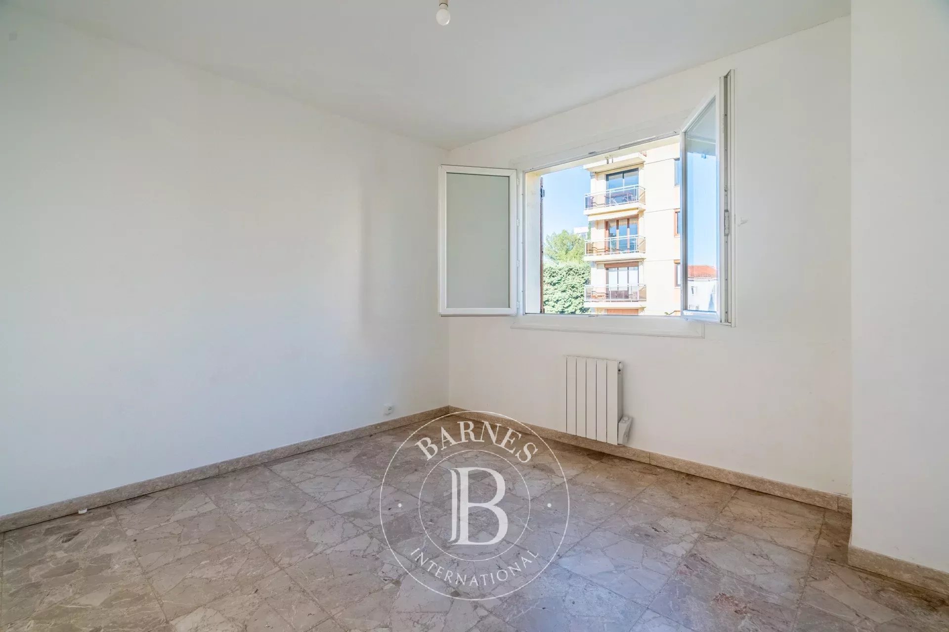 Ev Marseille 8ème - picture 8