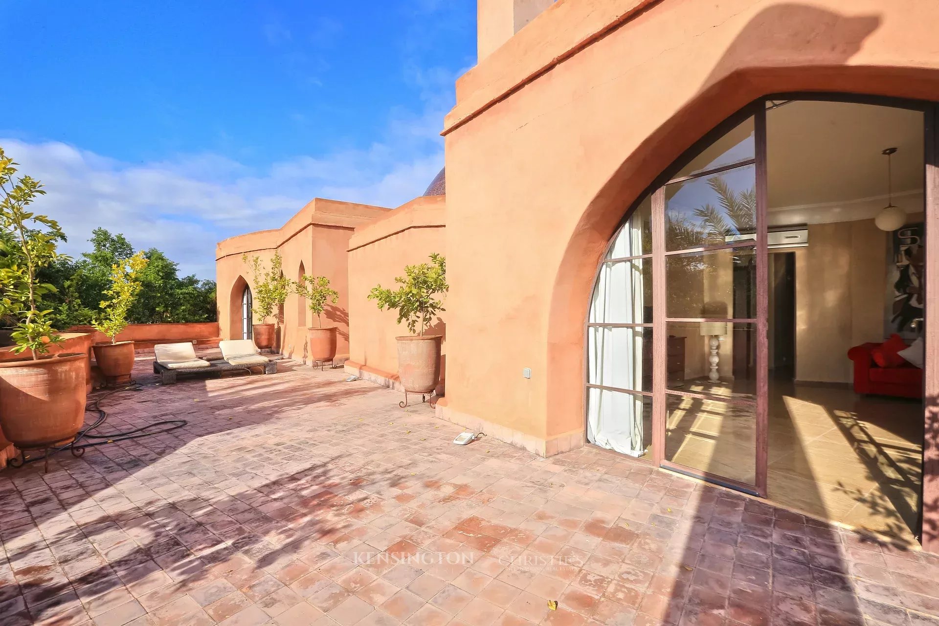 6 Bedroom Villa/Townhouse's Image 21