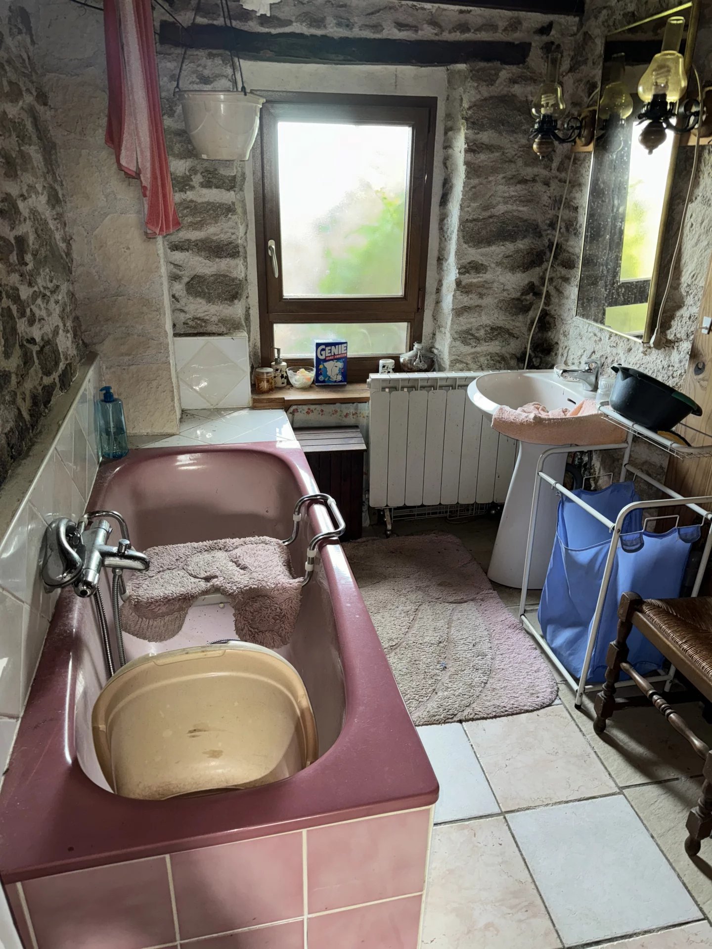 Farmhouse to renovate - Between Guéret and Jarnages