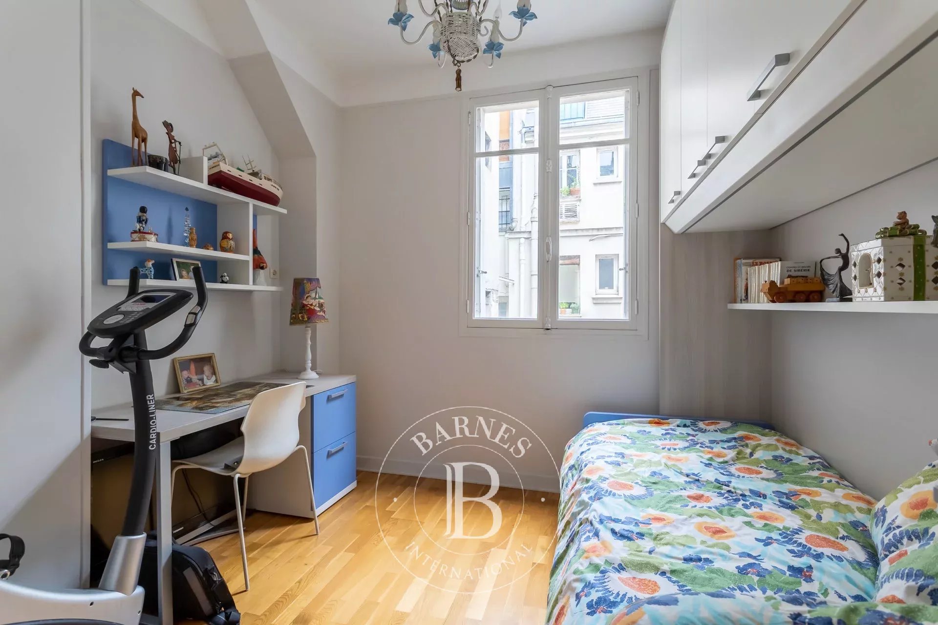 Daire Paris 3ème - picture 16