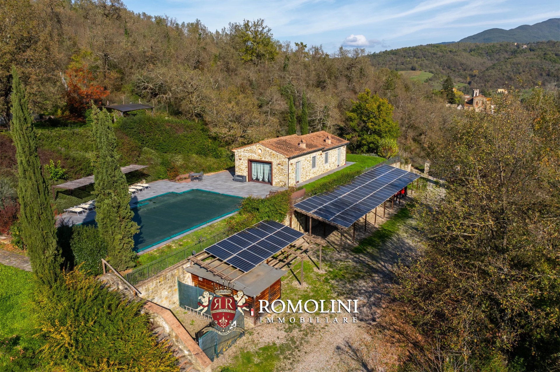 6 Bedroom Villa/Townhouse's Image 37