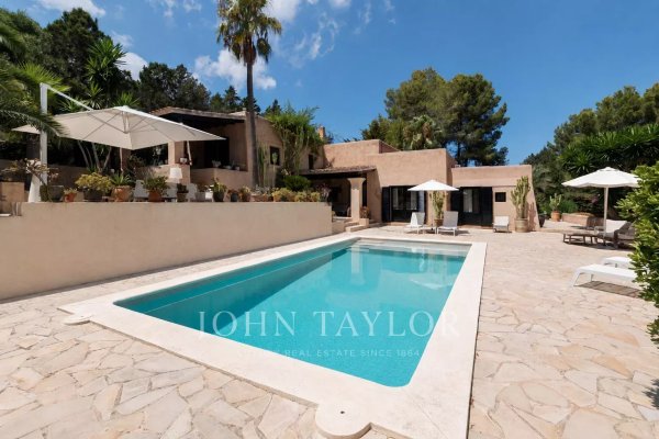 Exclusive traditional Mediterranean-style home on the outskirts of San José, Ibiza — photo 1
