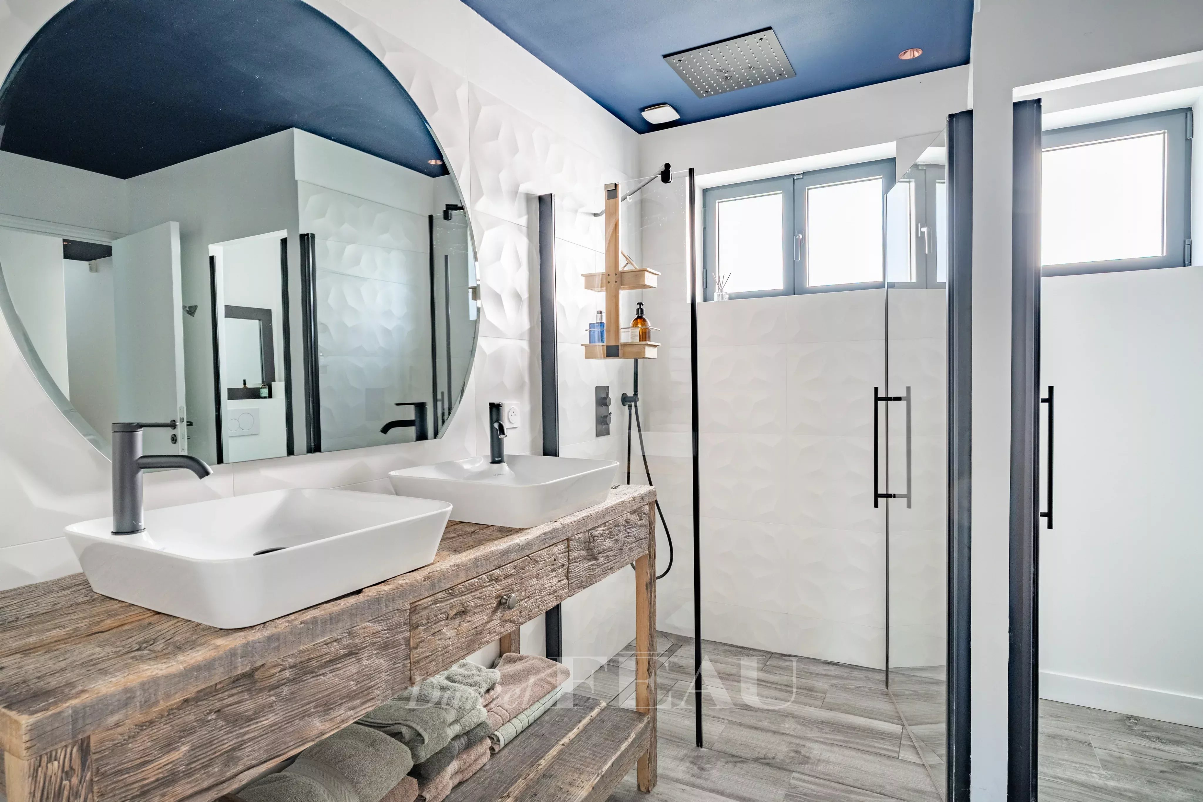 Salle de douche rez de chaussée