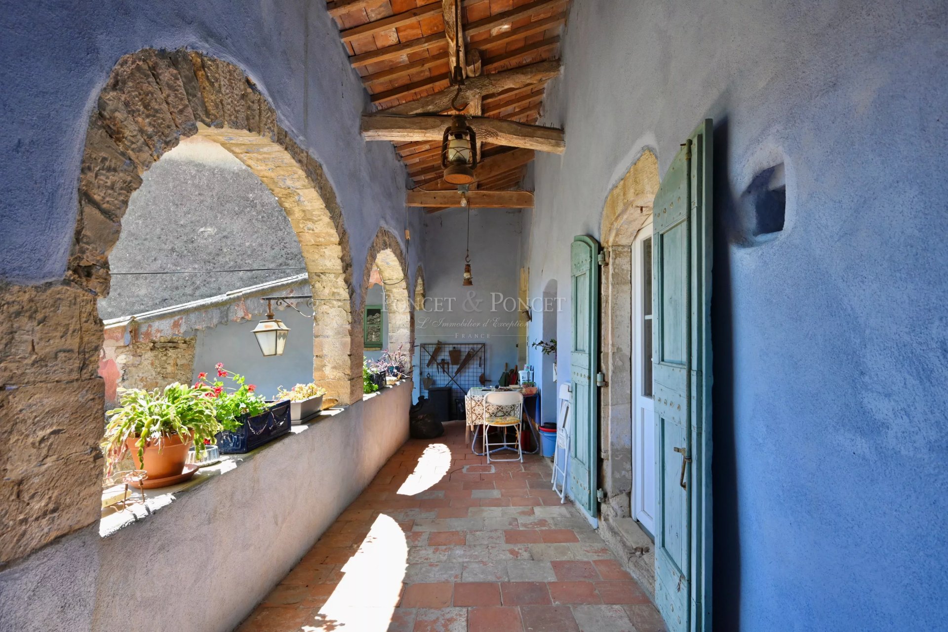 10 Bedroom Villa/Townhouse's Image 13
