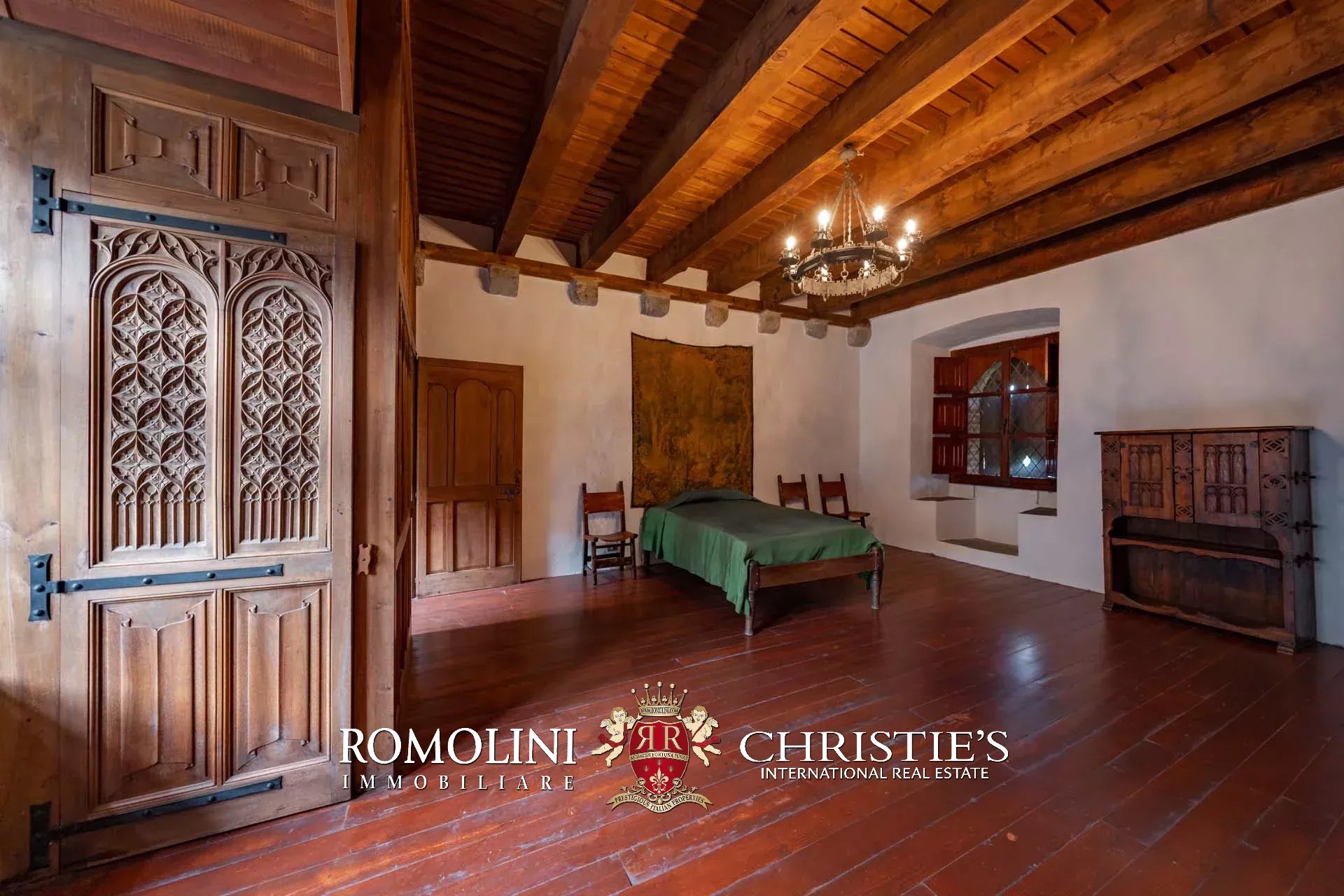11 Bedroom Chateau's Image 75