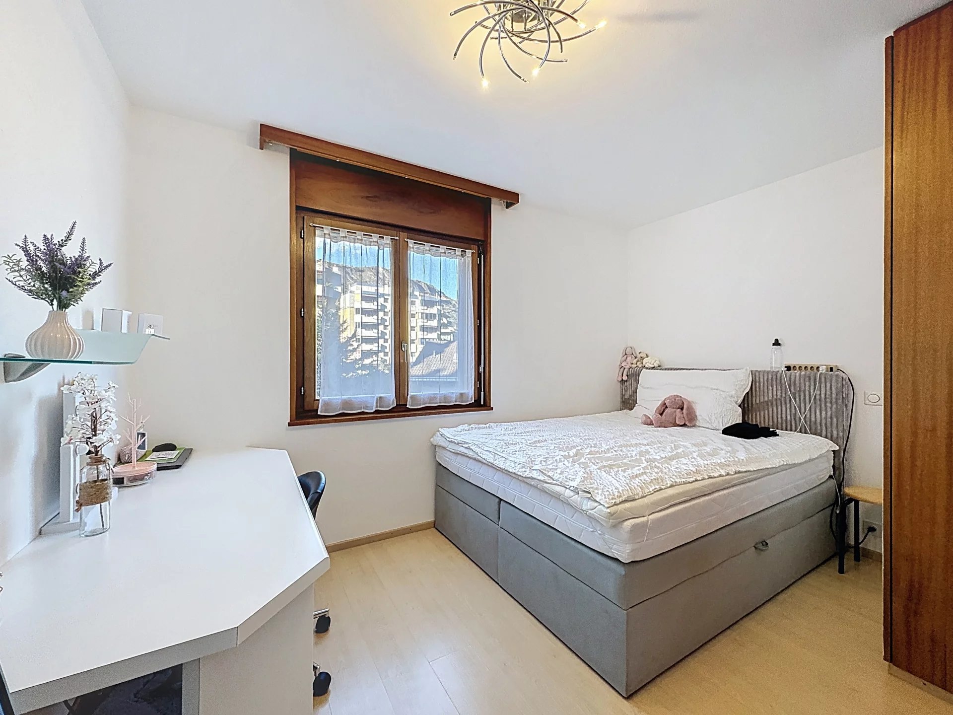 Splendide 4.5 pièces avec carnotzet privé