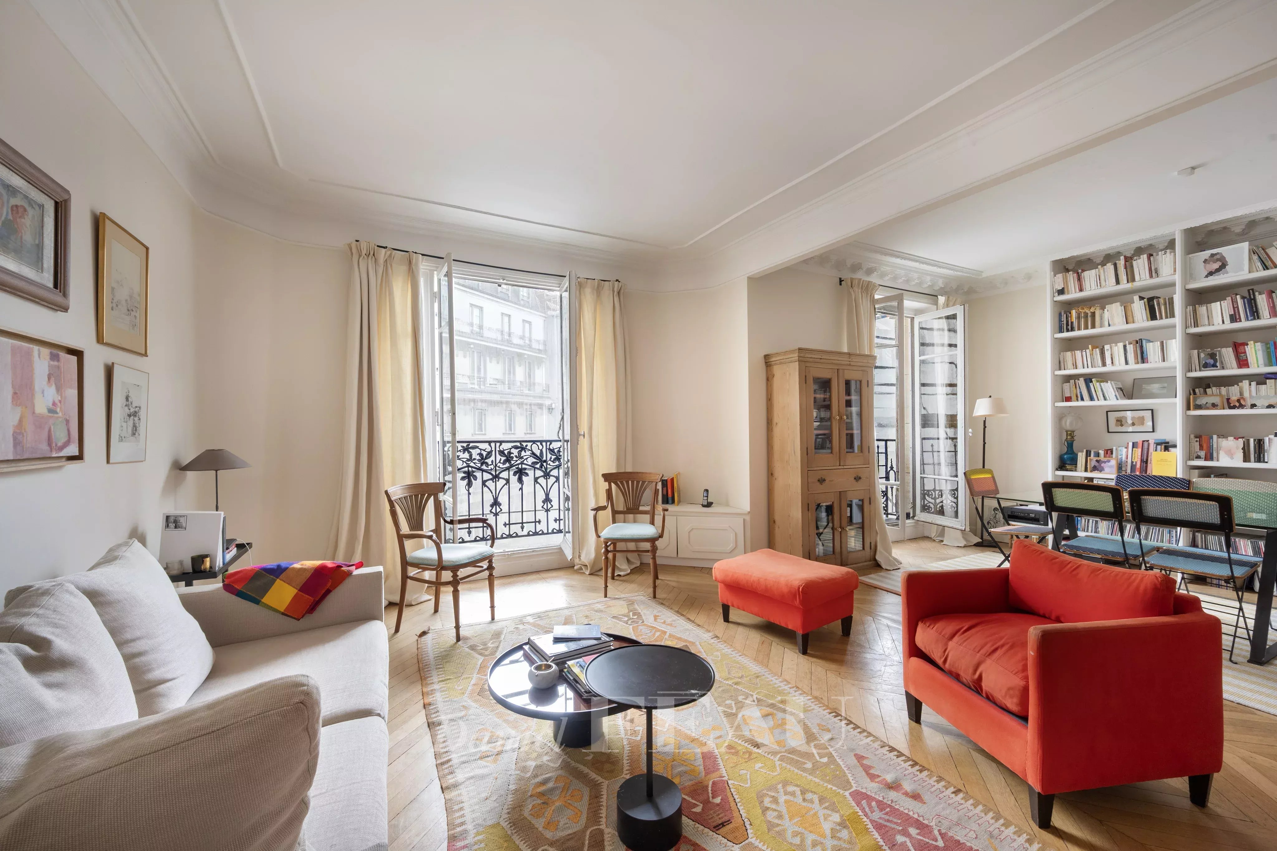 Sale Apartment Paris 3rd