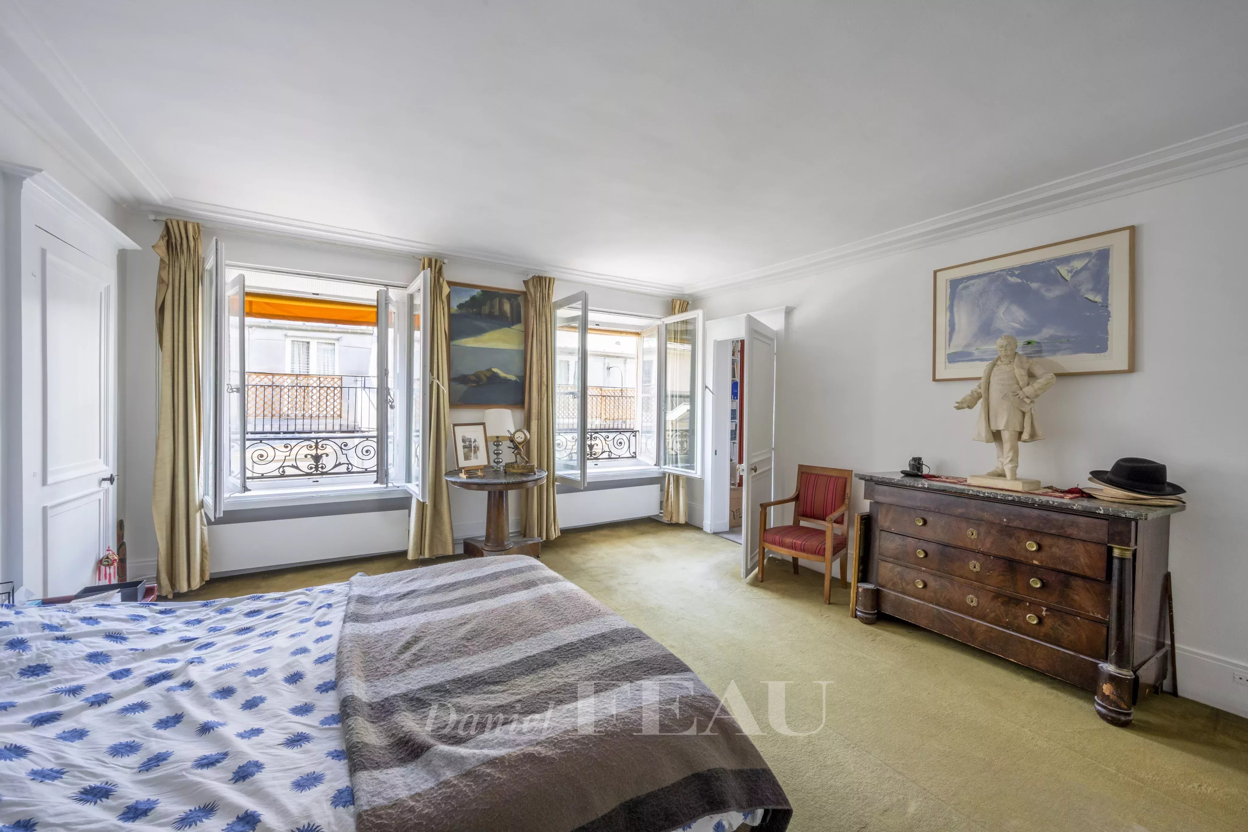 Sale Apartment Paris 6th