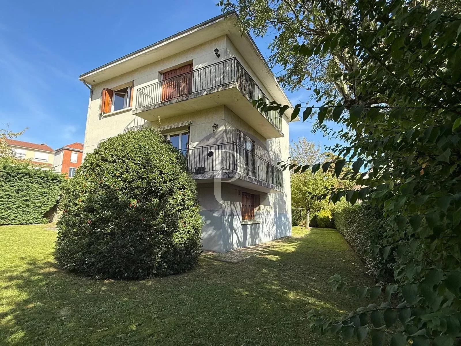 vente-maison-8-pieces-sceaux-86355306
