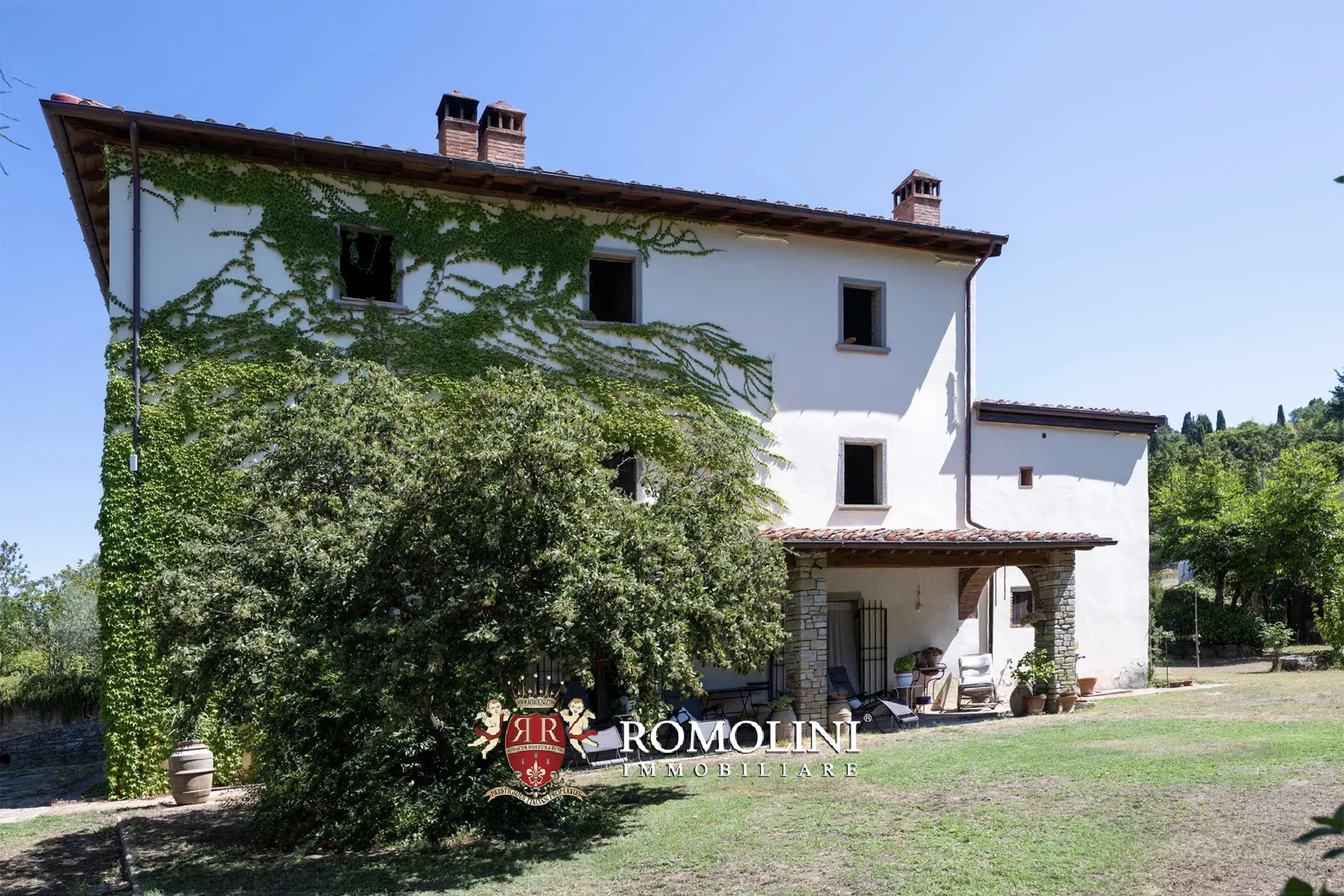 8 Bedroom Villa/Townhouse's Image 13