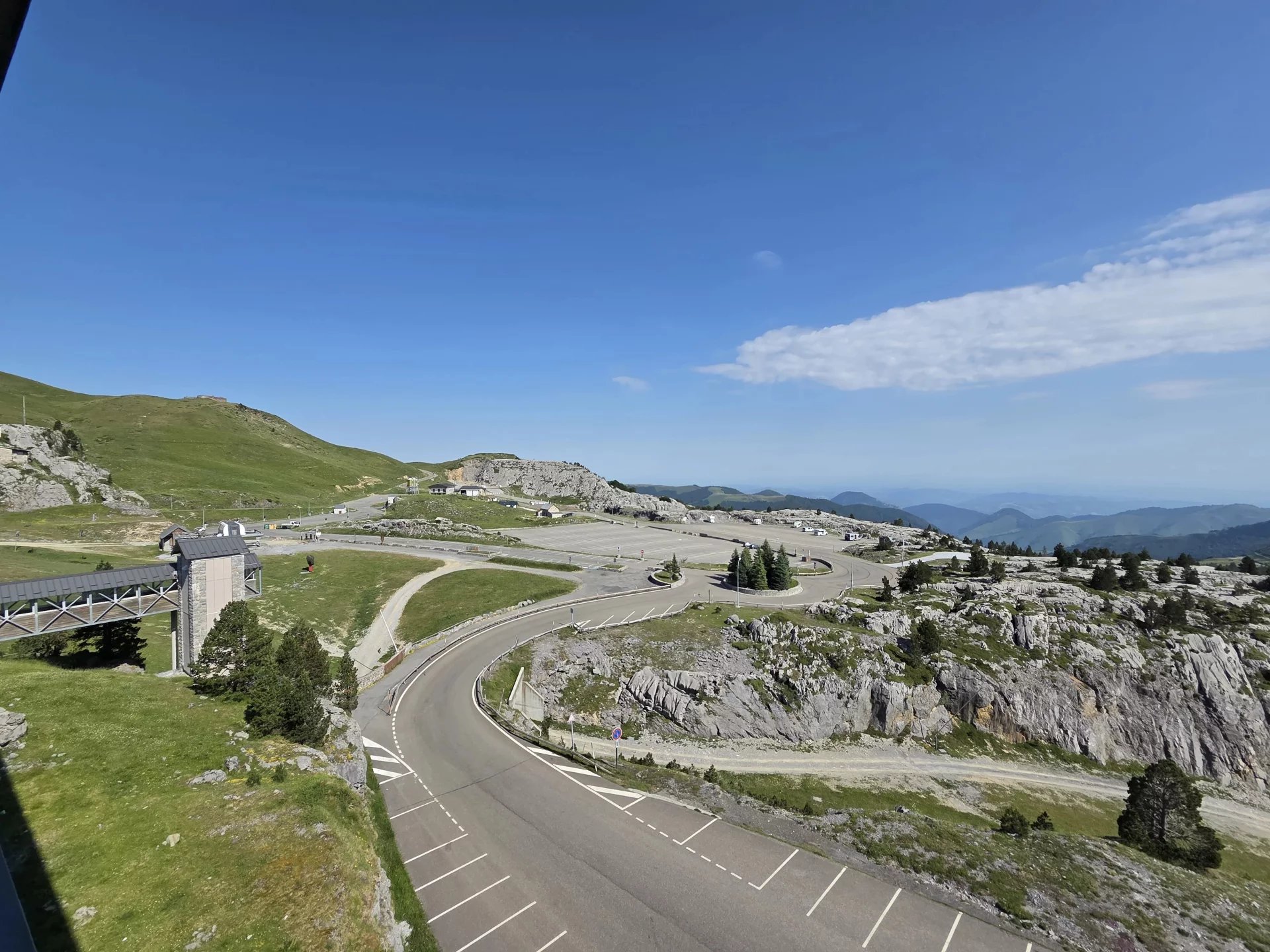 AN INVESTIMMO : Superbe T3 avec terrasse et vue montagne à la Pierre Saint-Martin