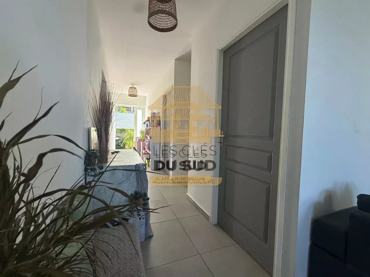 A VENDRE- MAISON DE TYPE T5 DE 106 M² ENVIRON - SAINT PHILIPPE - 247 000 €