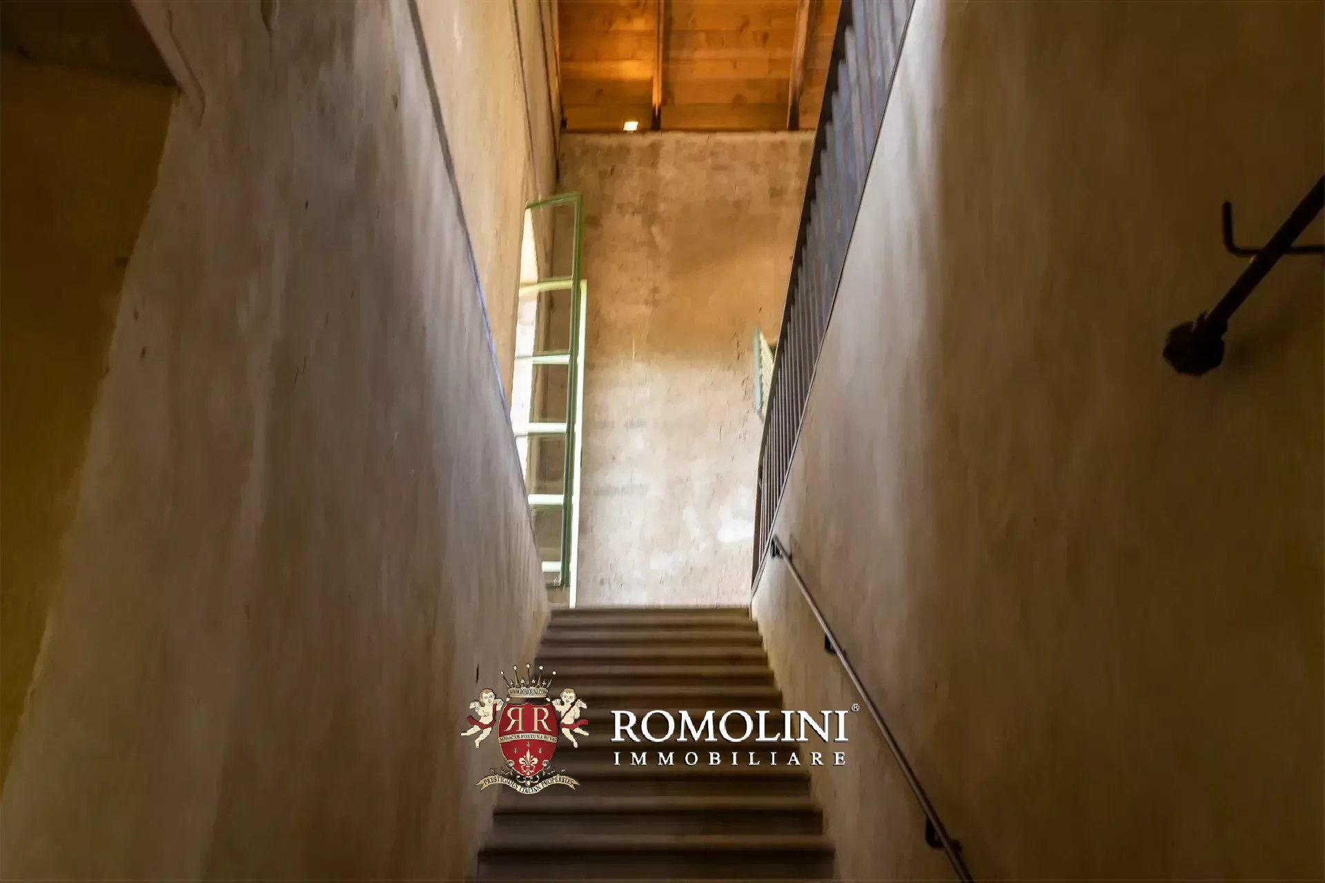 10 Bedroom Villa/Townhouse's Image 73