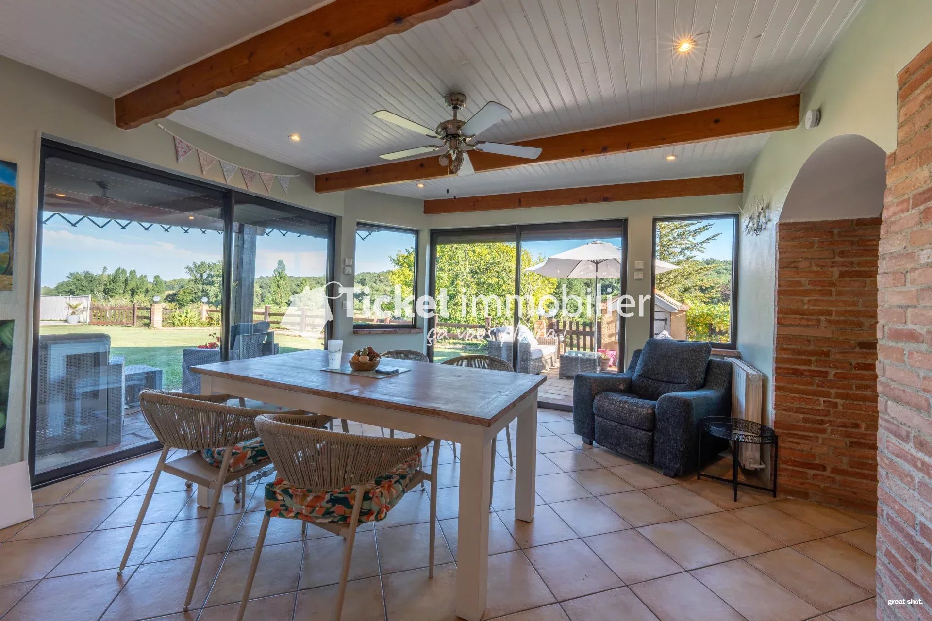 THIL - Maison T5 de 226m2 avec piscine, terrain de 9000m2 et dépendance à rénover — photo 6