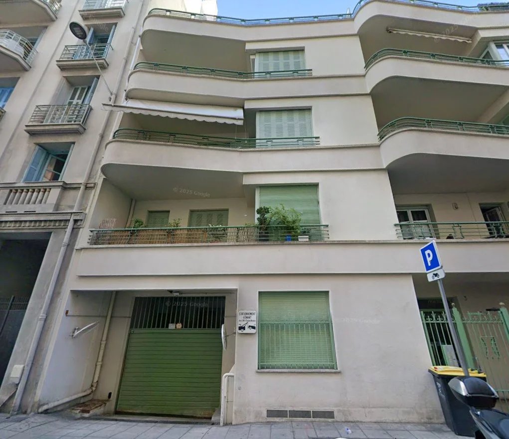 BOX EN SOUS SOL - 5 RUE ST PHILIPPE