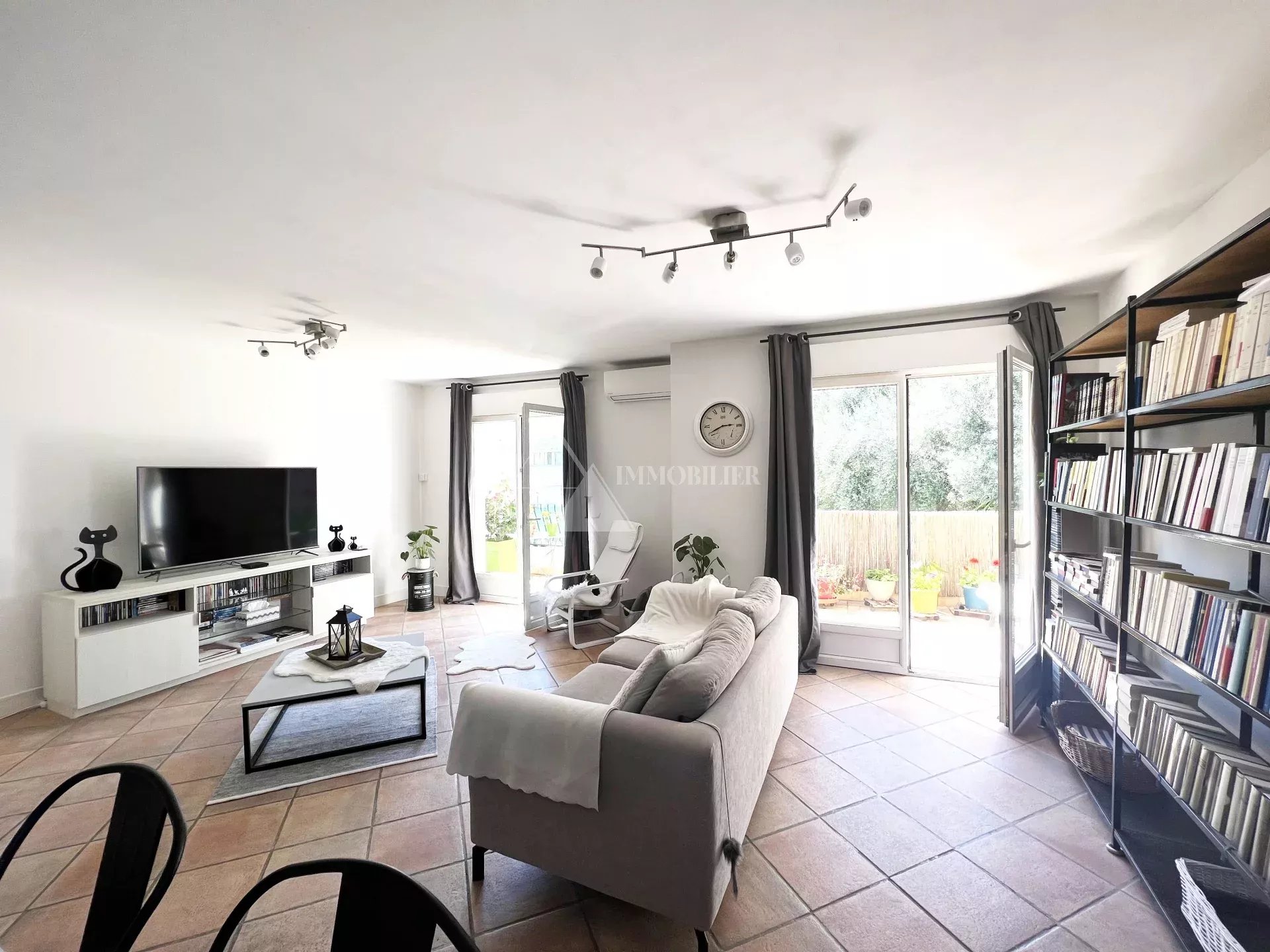 Agence immobilière de 