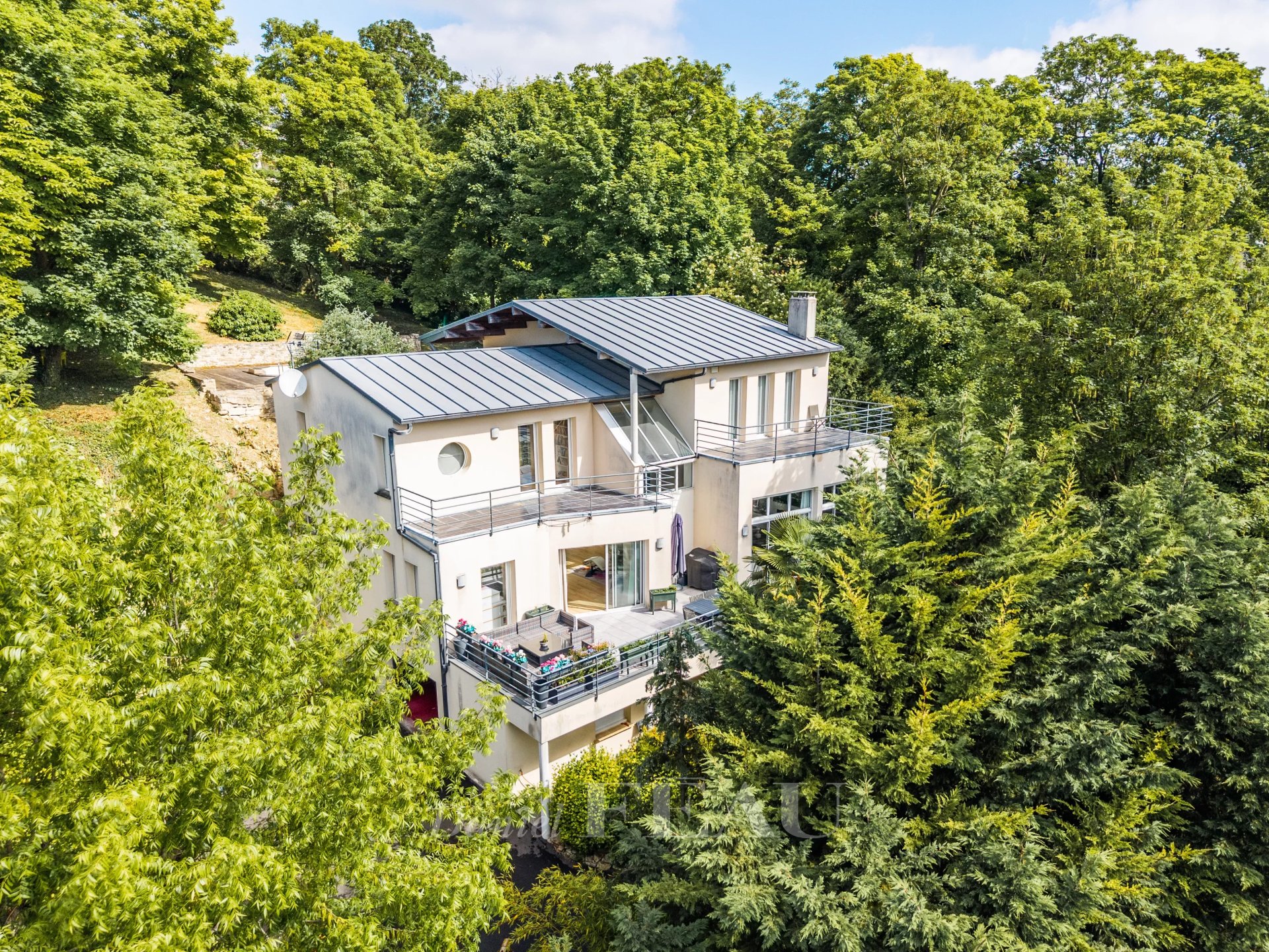 4 Bedroom Villa/Townhouse's Image 11