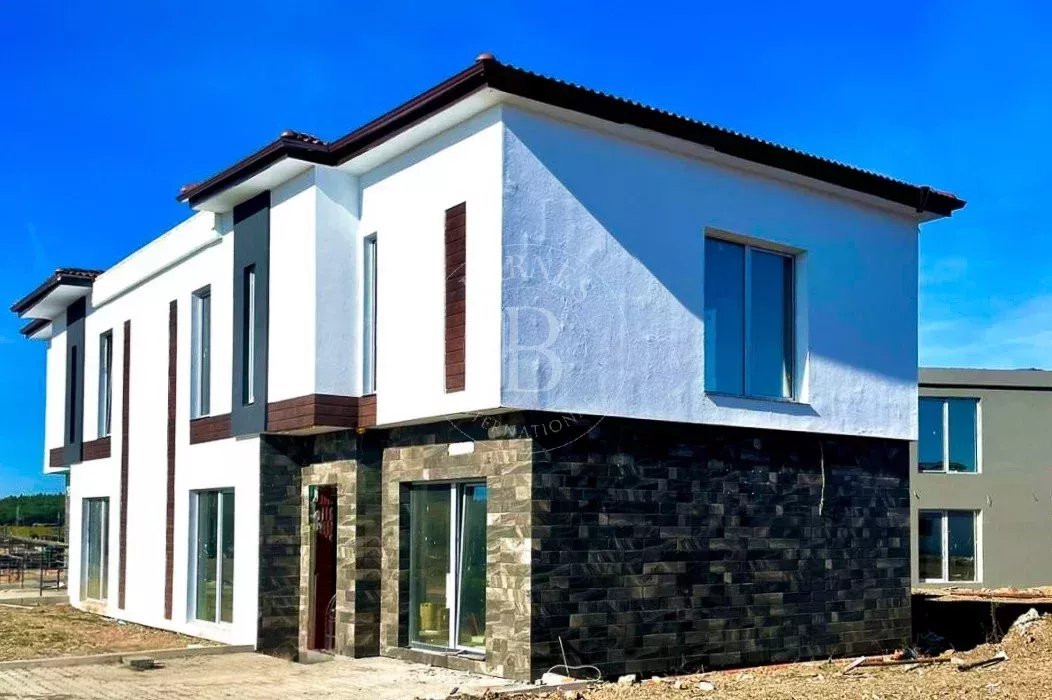 Pozharevo  - Maison 4 Pi&egrave;ces 3 Chambres - picture 1