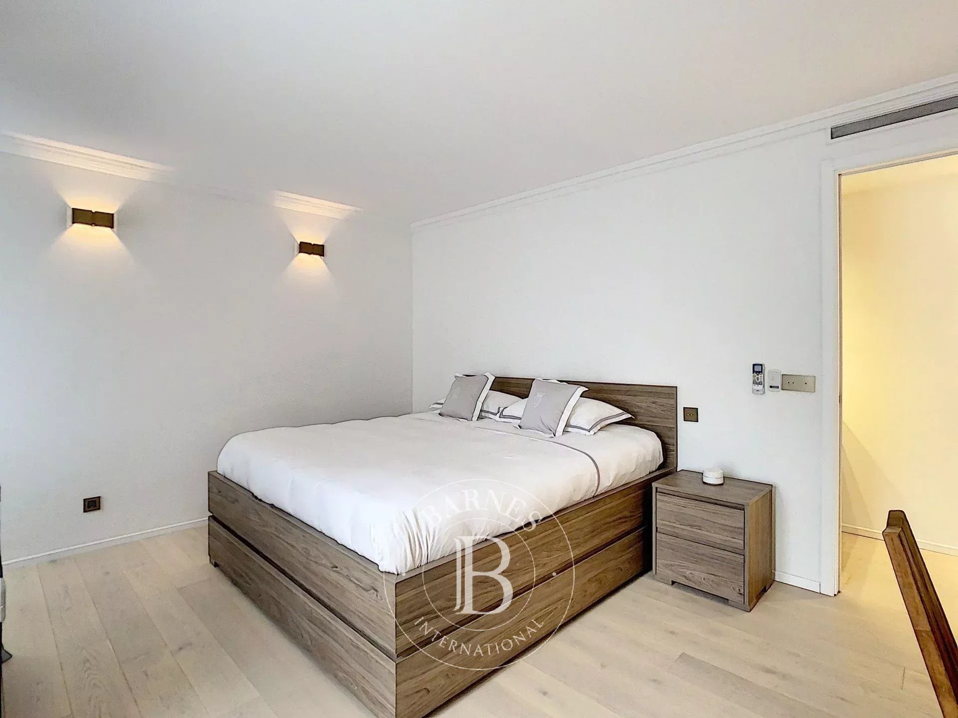 Daire Paris 8ème - picture 5