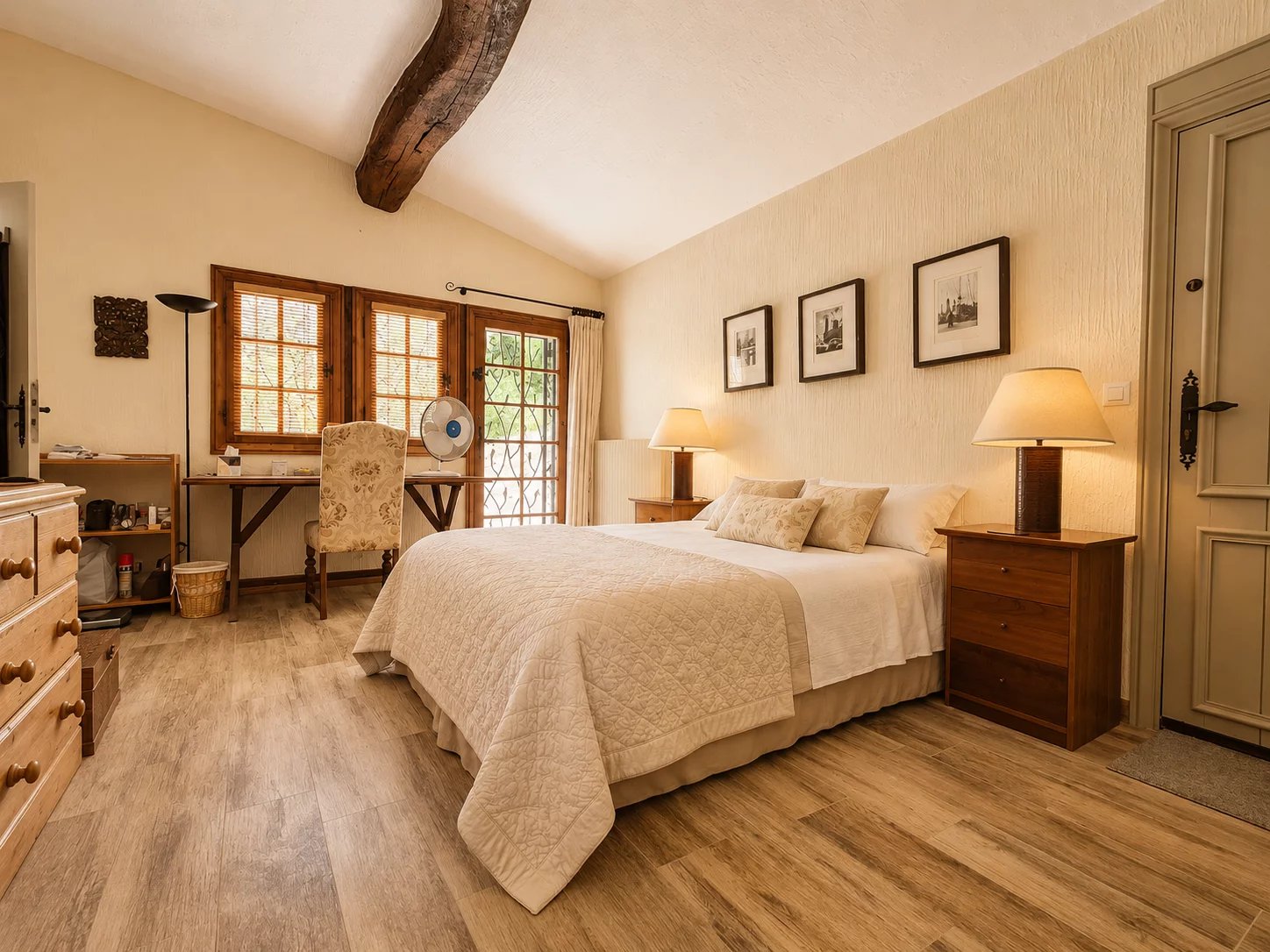  Image of Villa - 6 Bedrooms for Sale in Alpes-Maritimes-Vence-France, Image 21