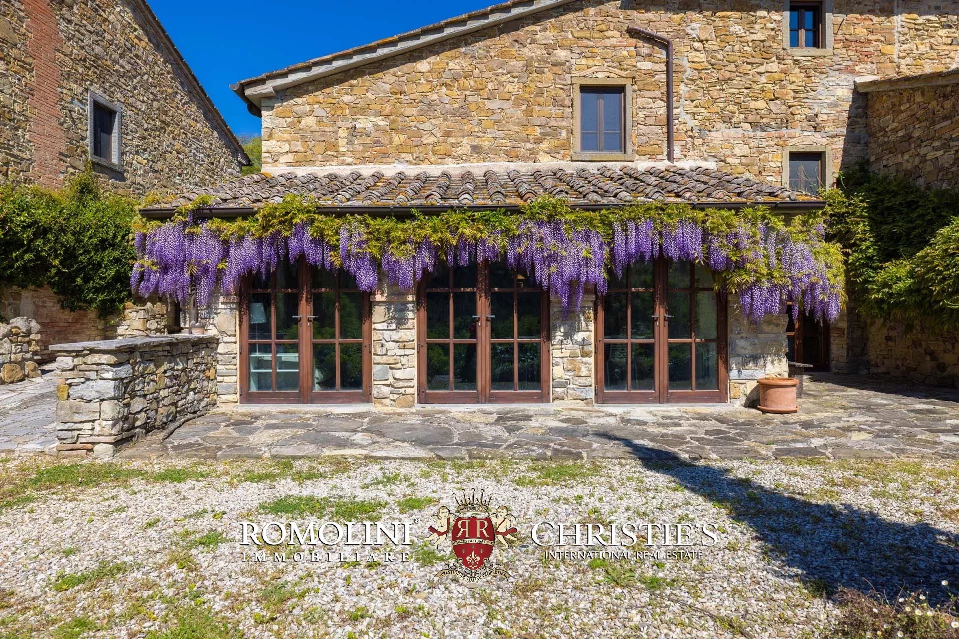 9 Bedroom Villa/Townhouse's Image 15