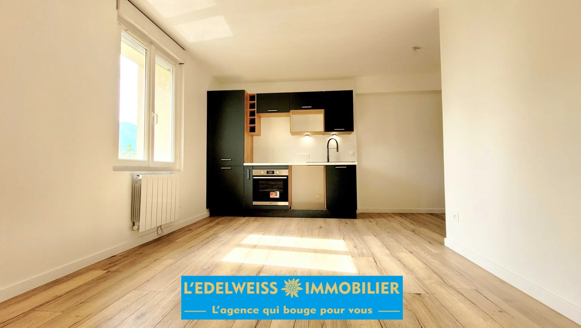 AIX LES BAINS - 2 PIECES -  A VENDRE