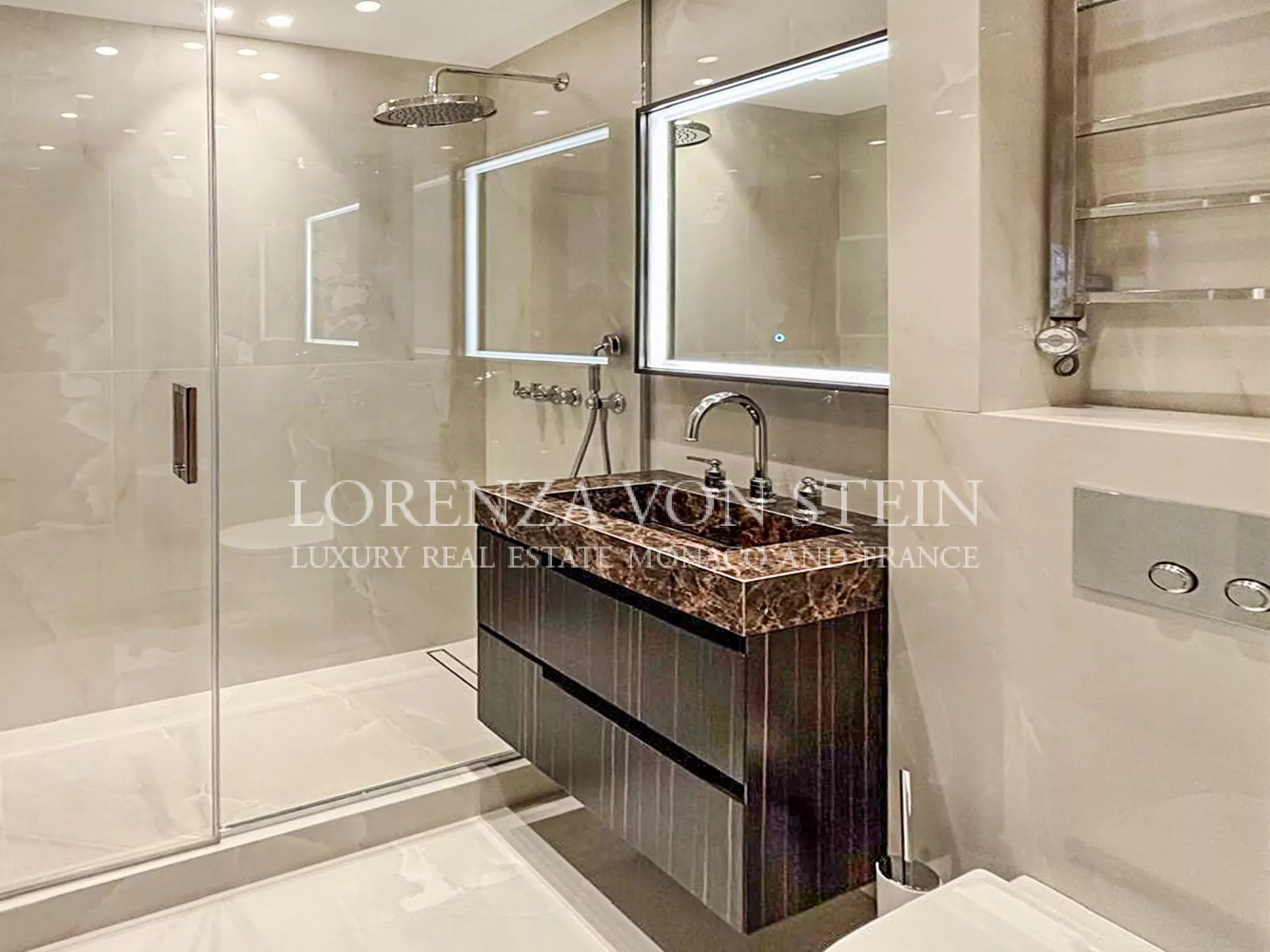 Clé en main : Le Roqueville - Trois pièces meublé et rénové