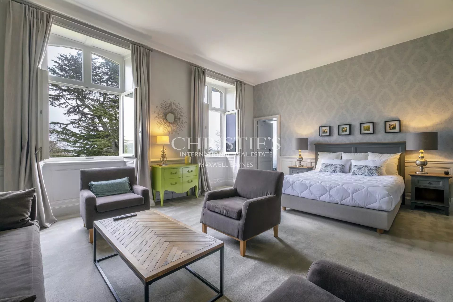 11 Bedroom Chateau's Image 14